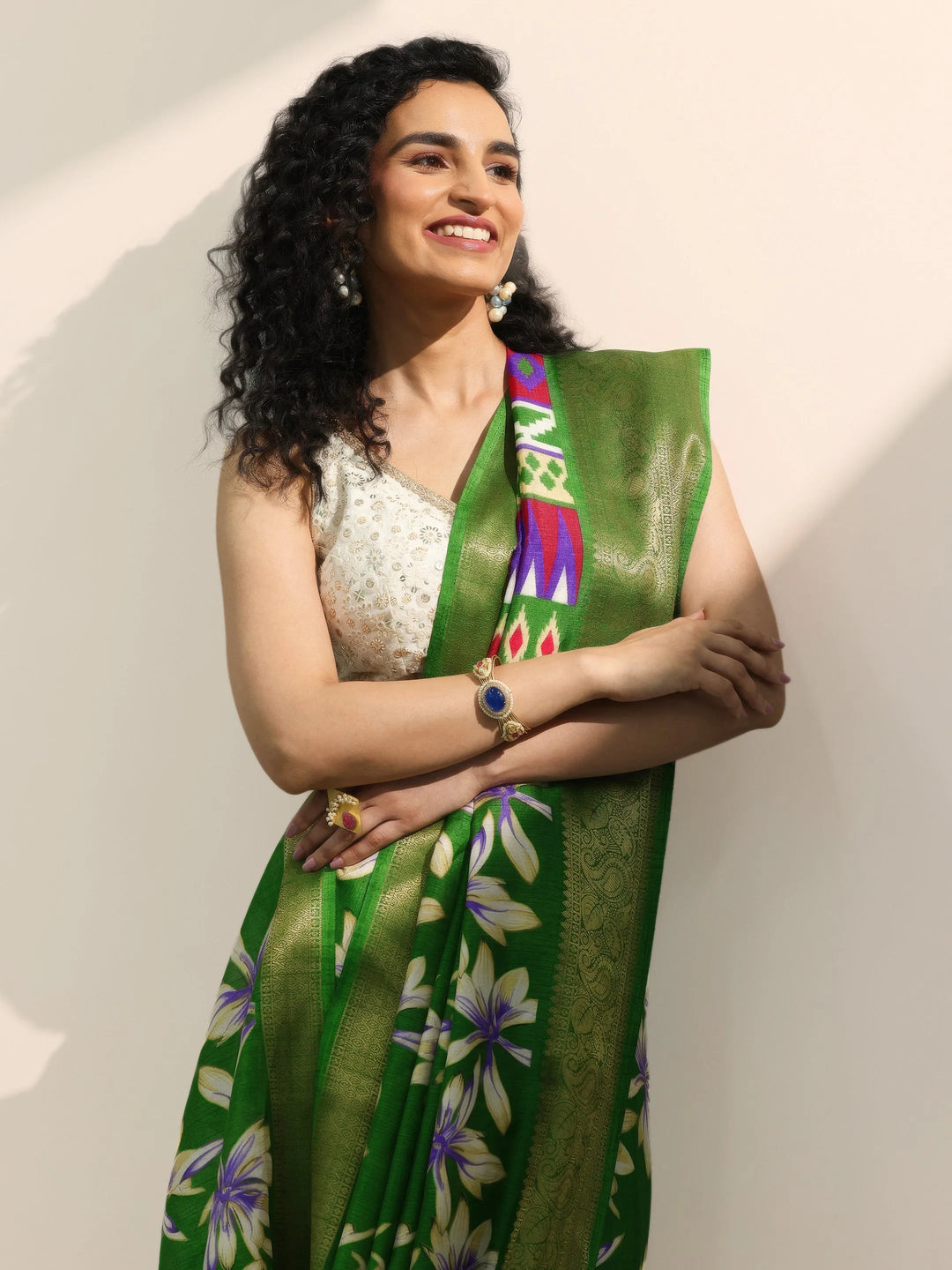  Green Printed Silk Blend Saree With Unstitched Blouse Piece 
