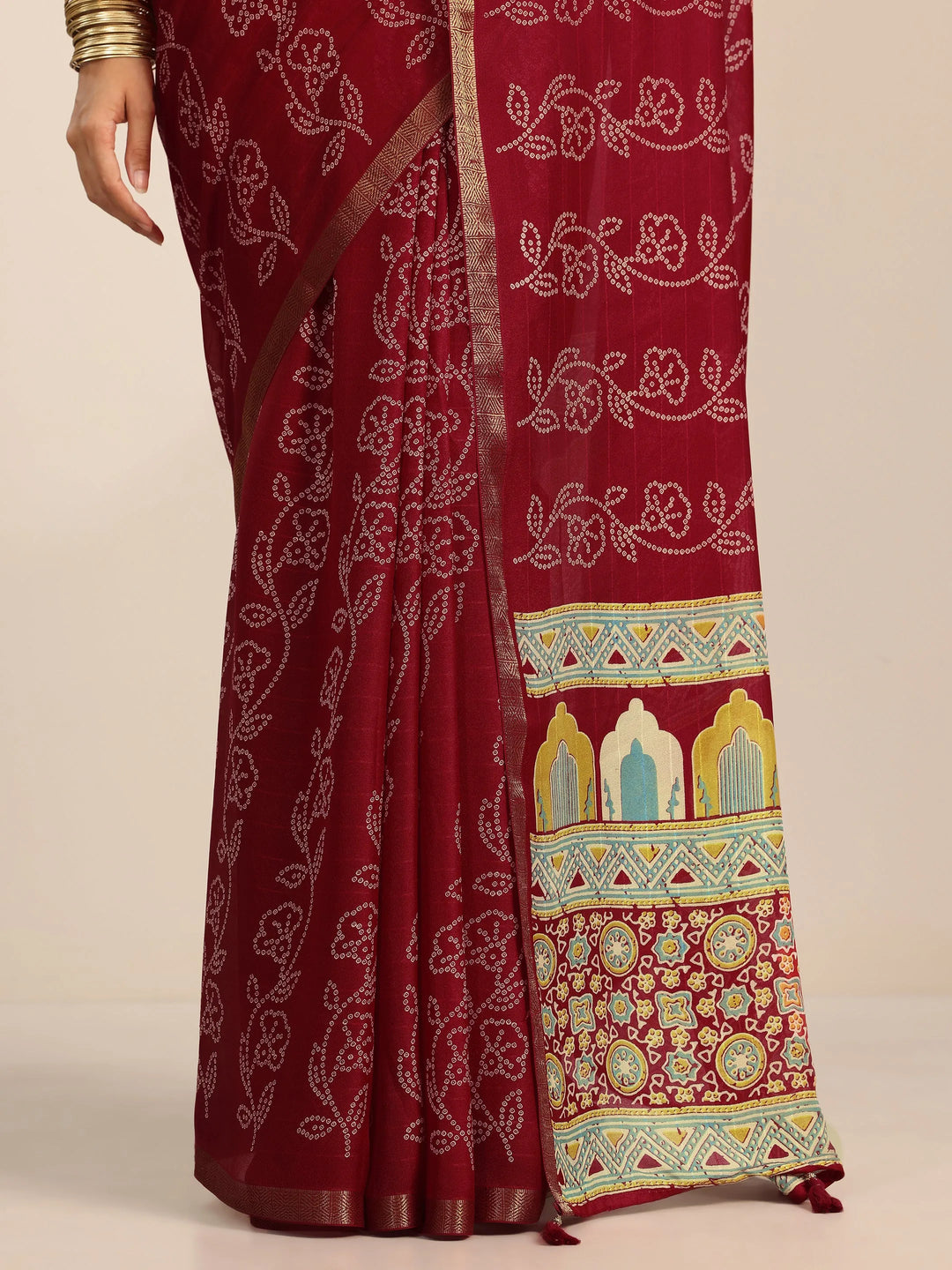  Red Printed Georgette Saree With Unstitched Blouse Piece 