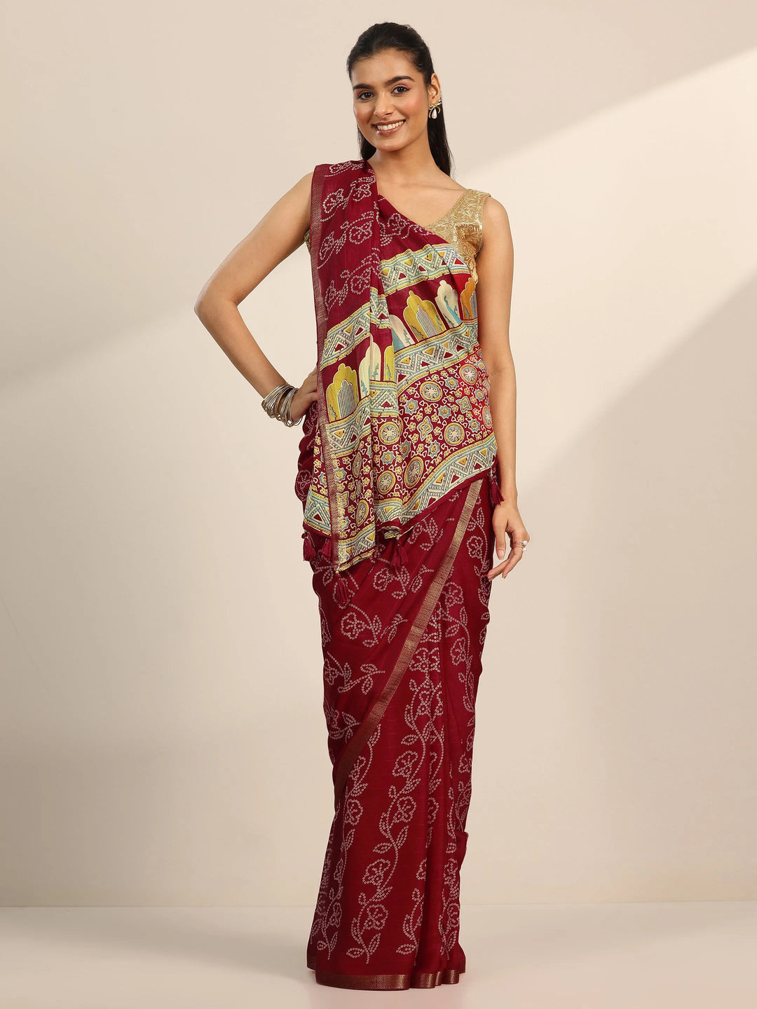  Red Printed Georgette Saree With Unstitched Blouse Piece 