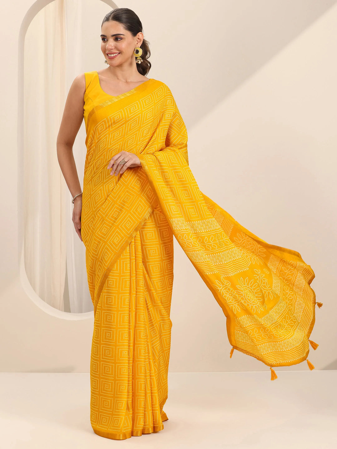  Yellow Printed Georgette Saree With Unstitched Blouse Piece 