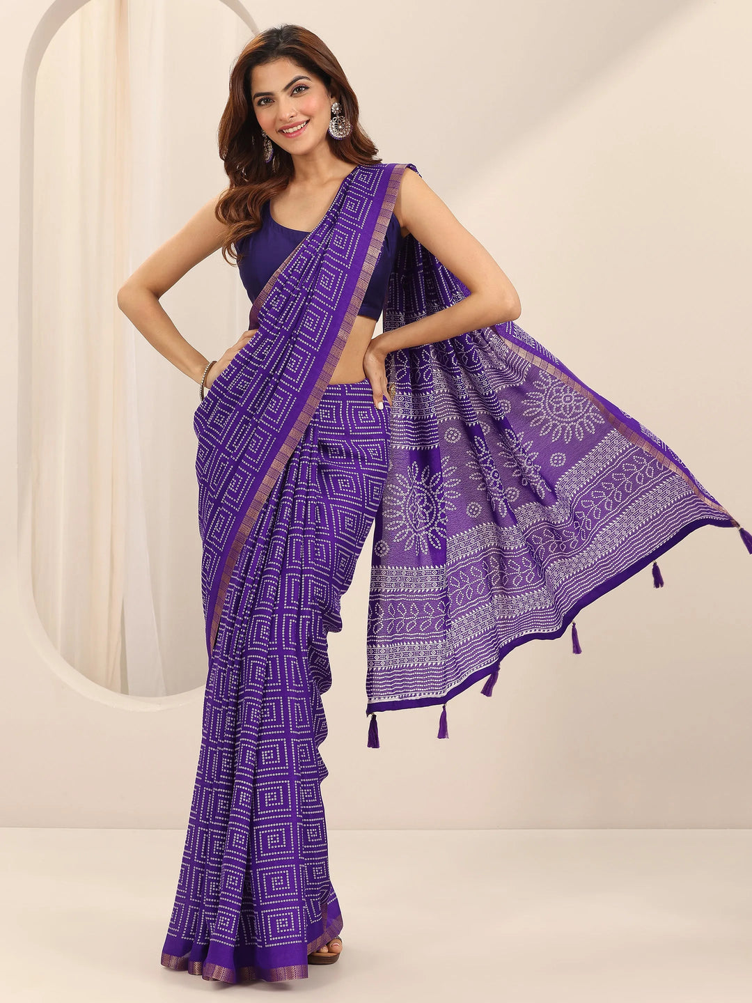  Purple Printed Georgette Saree With Unstitched Blouse Piece 