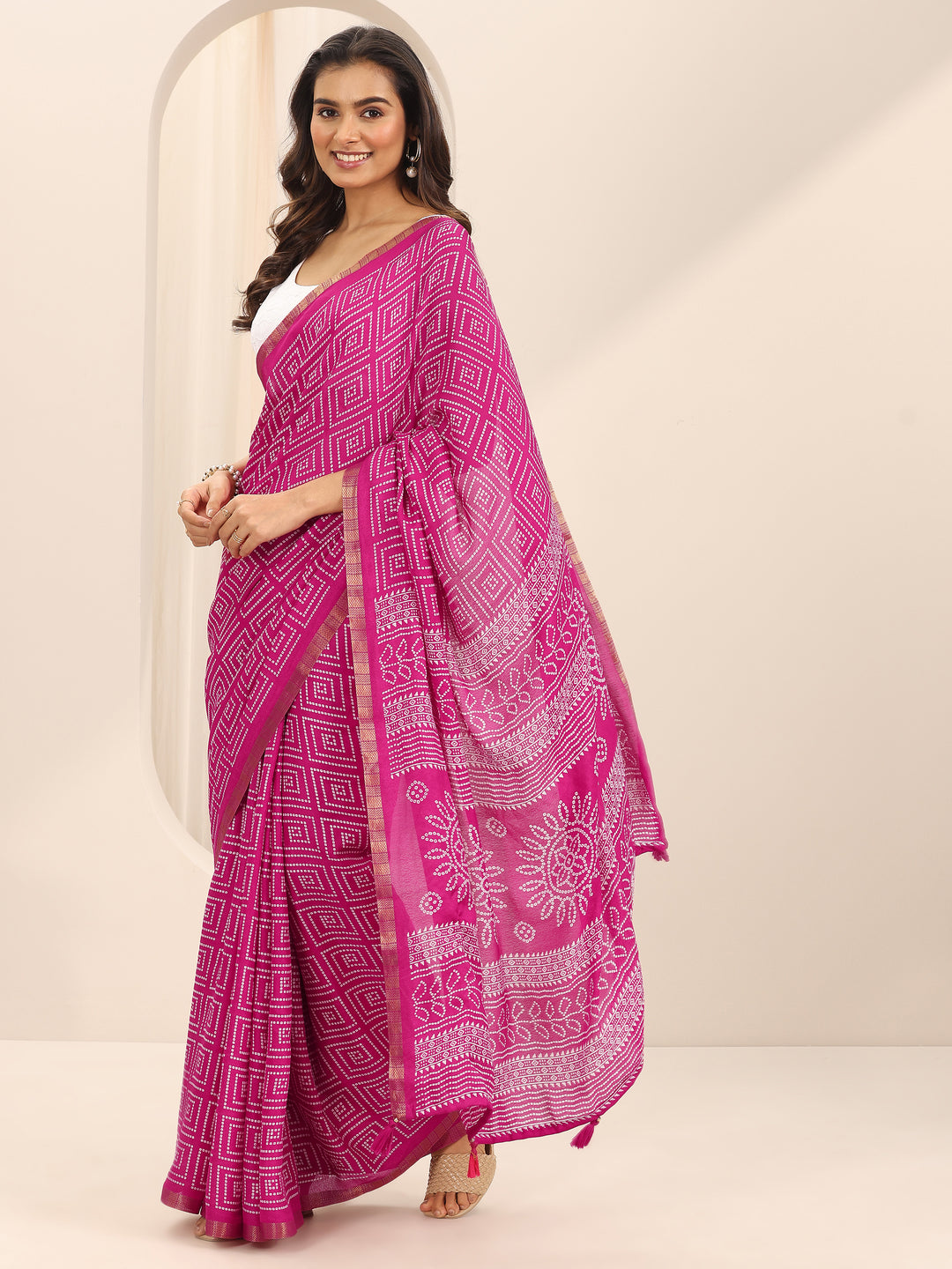  Pink Printed Georgette Saree With Unstitched Blouse Piece 