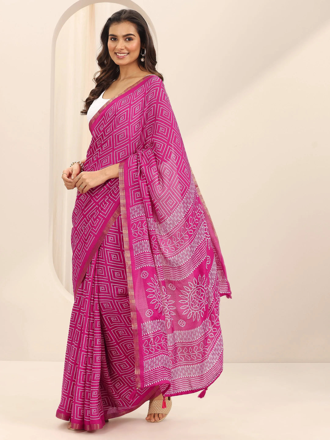  Pink Printed Georgette Saree With Unstitched Blouse Piece 