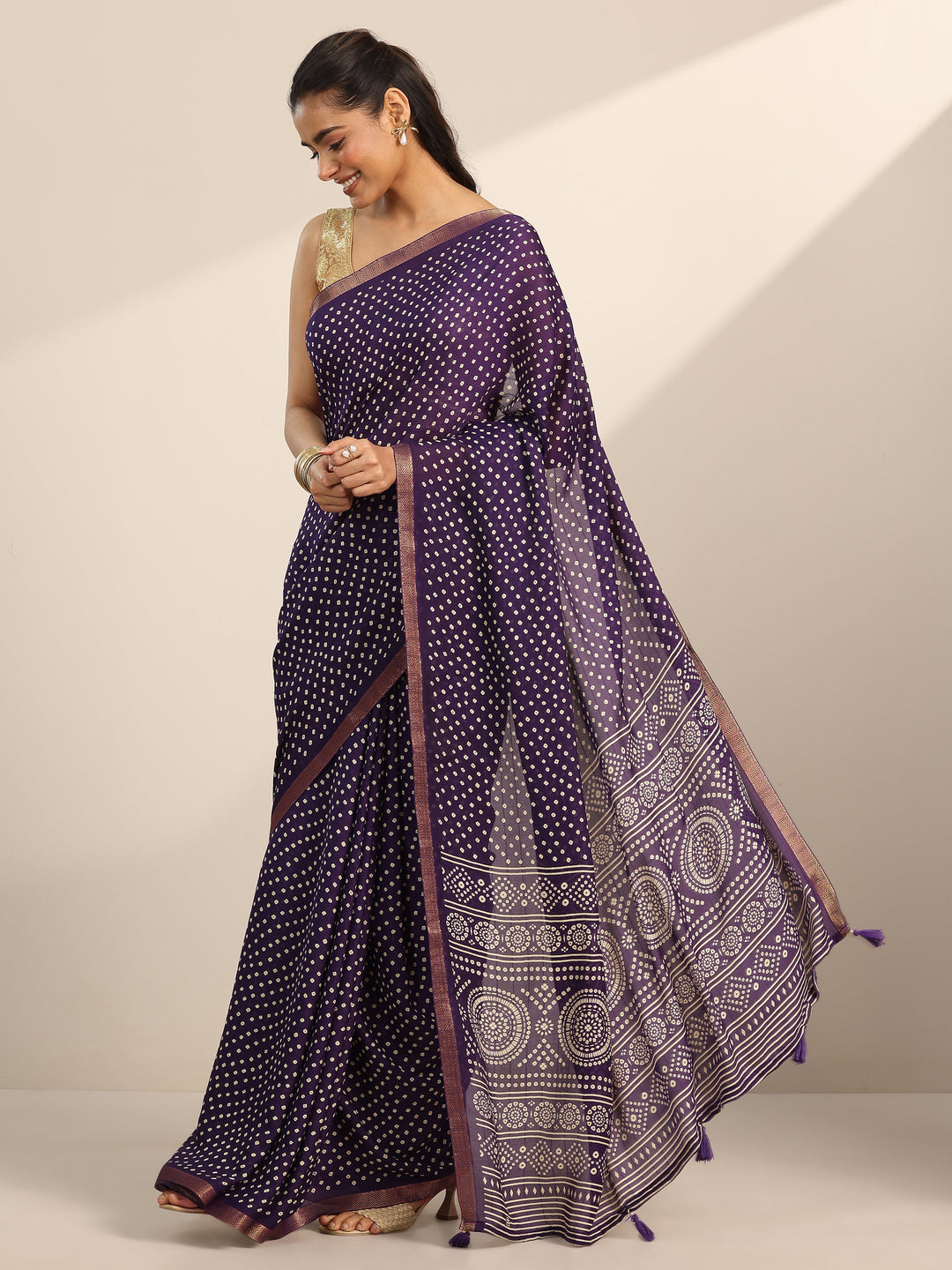  Purple Printed Georgette Saree With Unstitched Blouse Piece 