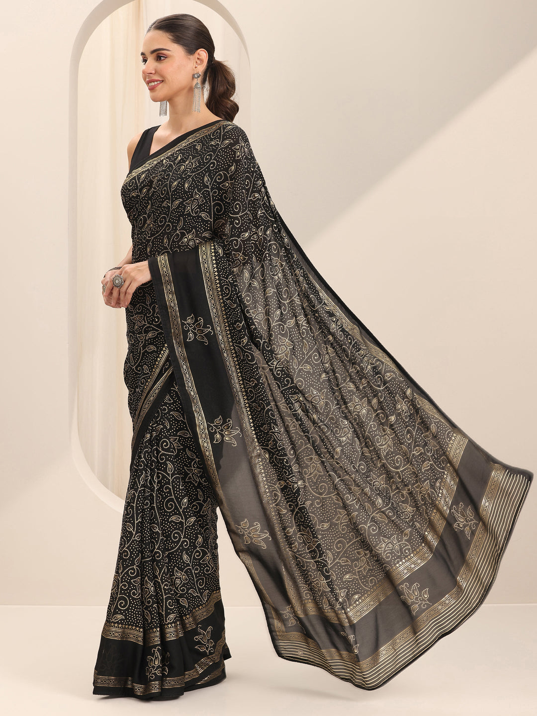  Black Printed Georgette Saree With Unstitched Blouse Piece 
