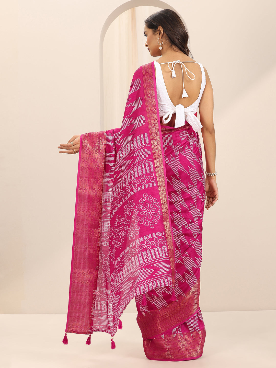  Pink Printed Silk Blend Saree With Unstitched Blouse Piece 