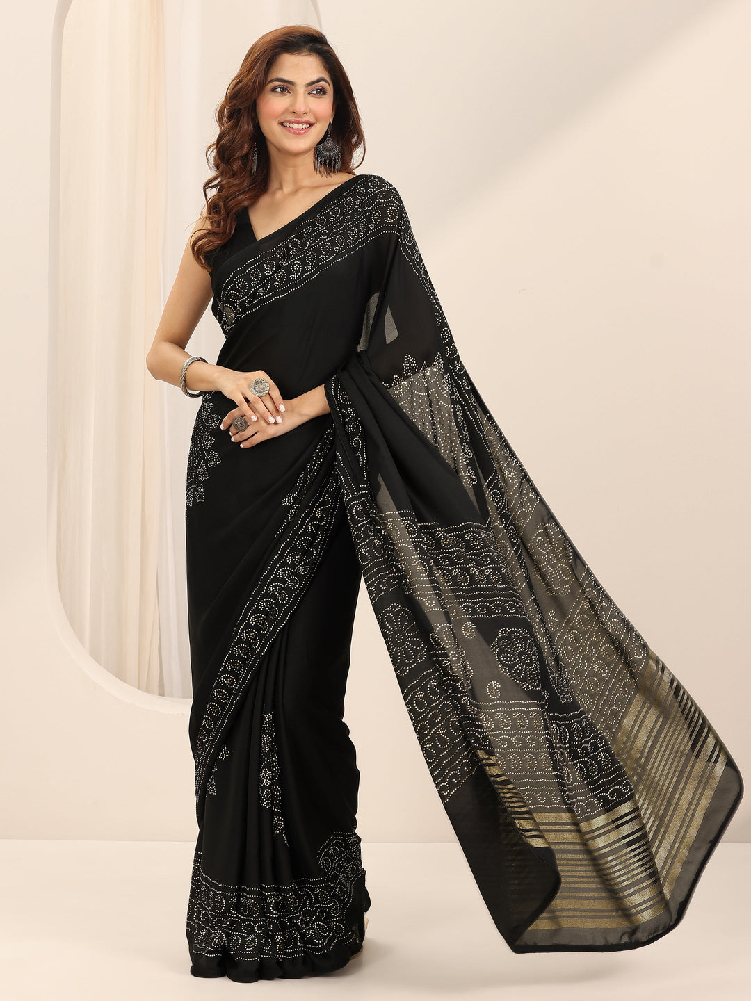  Black Printed Georgette Saree With Unstitched Blouse Piece 
