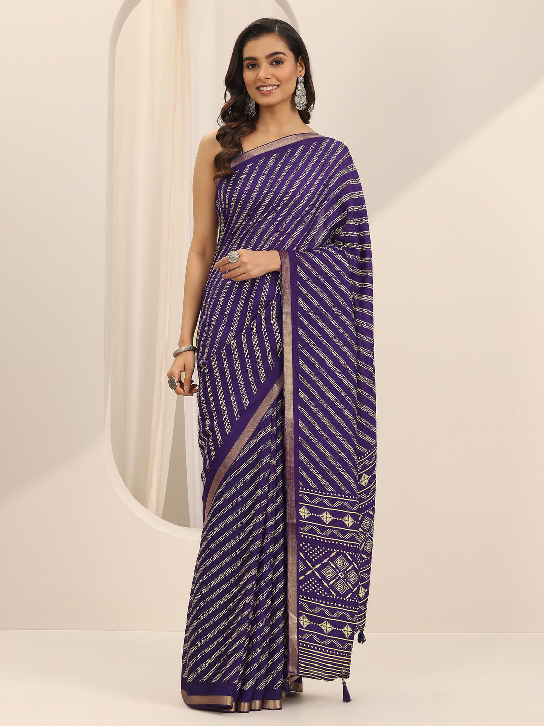  Purple Printed Georgette Saree With Unstitched Blouse Piece 