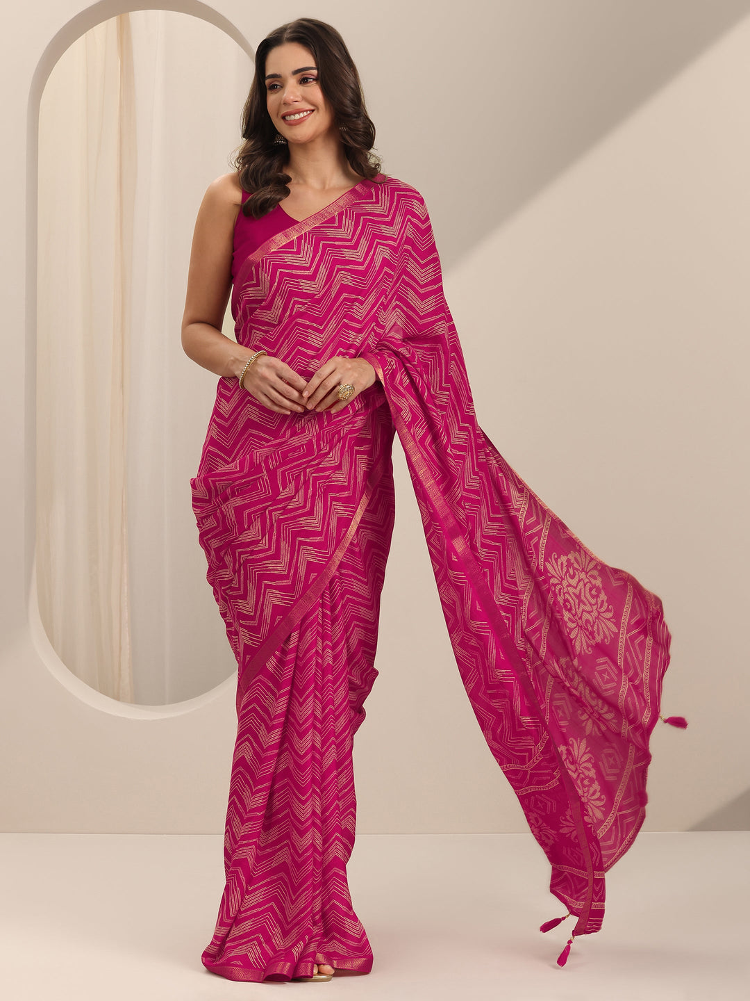  Pink Printed Georgette Saree With Unstitched Blouse Piece 