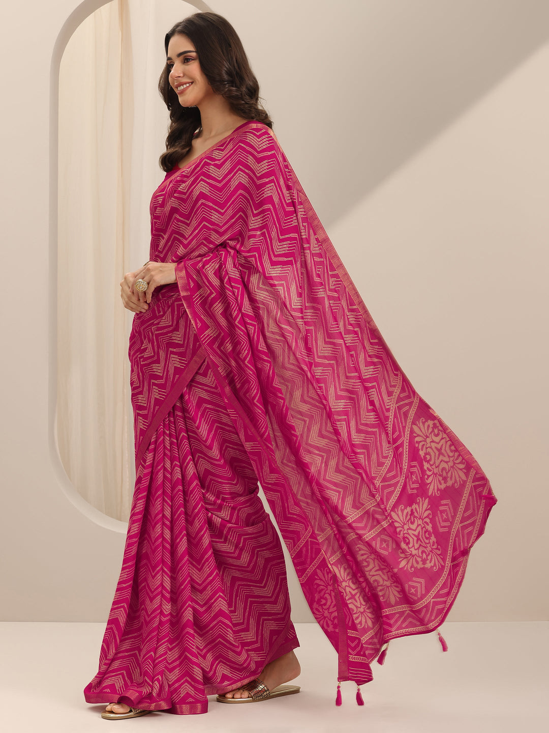  Pink Printed Georgette Saree With Unstitched Blouse Piece 