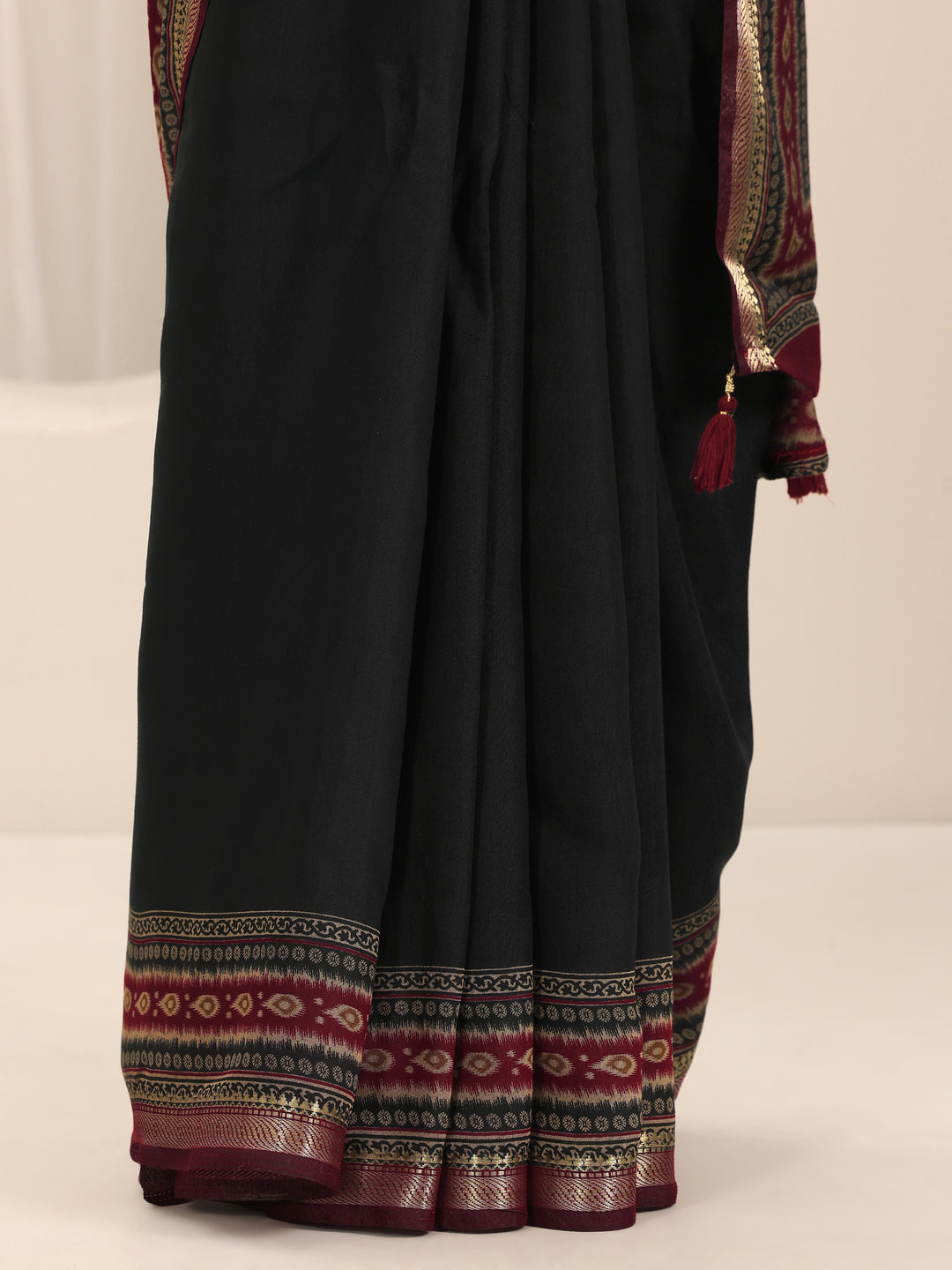  Black Solid Cotton Silk Saree With Unstitched Blouse Piece 