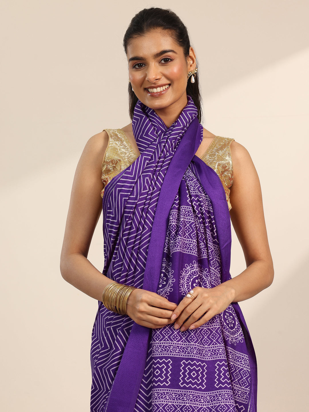  Purple Printed Georgette Saree With Unstitched Blouse Piece 