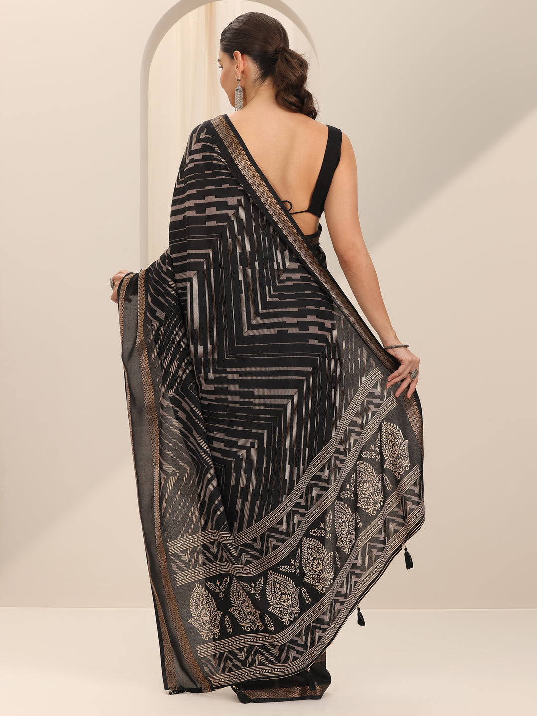  Black Printed Georgette Saree With Unstitched Blouse Piece 