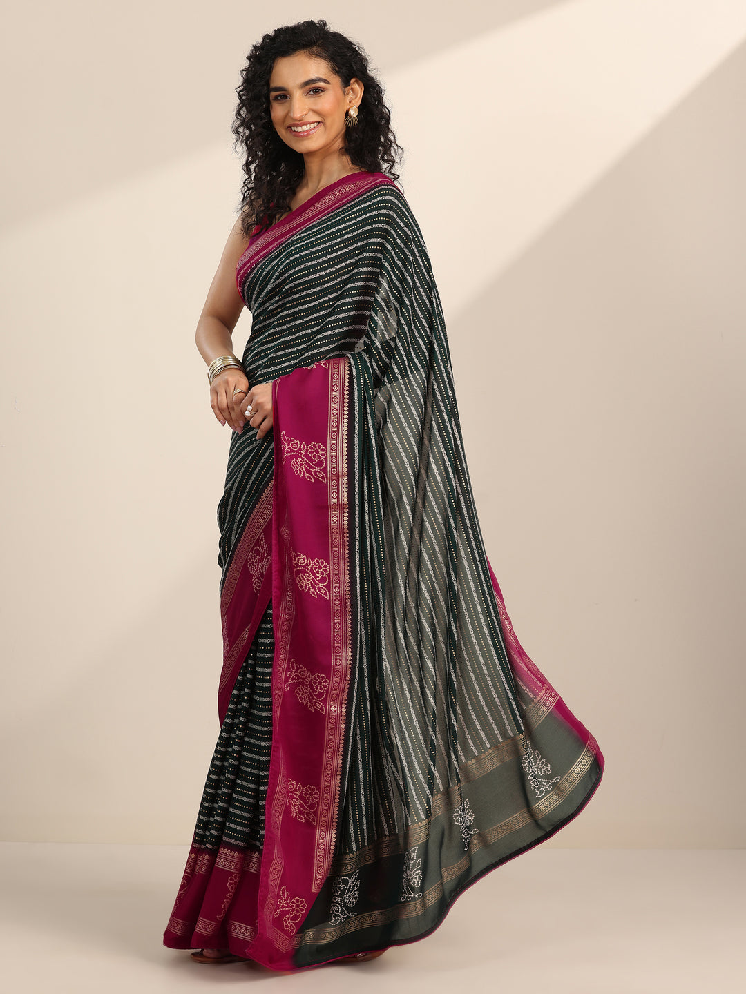  Green Printed Georgette Saree With Unstitched Blouse Piece 