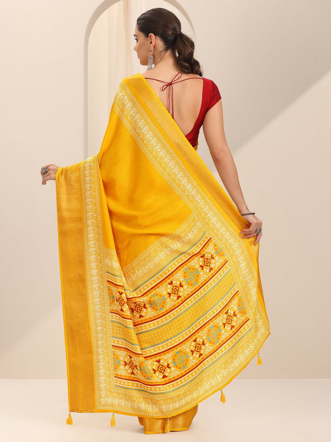  Mustard Solid Silk Blend Saree With Unstitched Blouse Piece 
