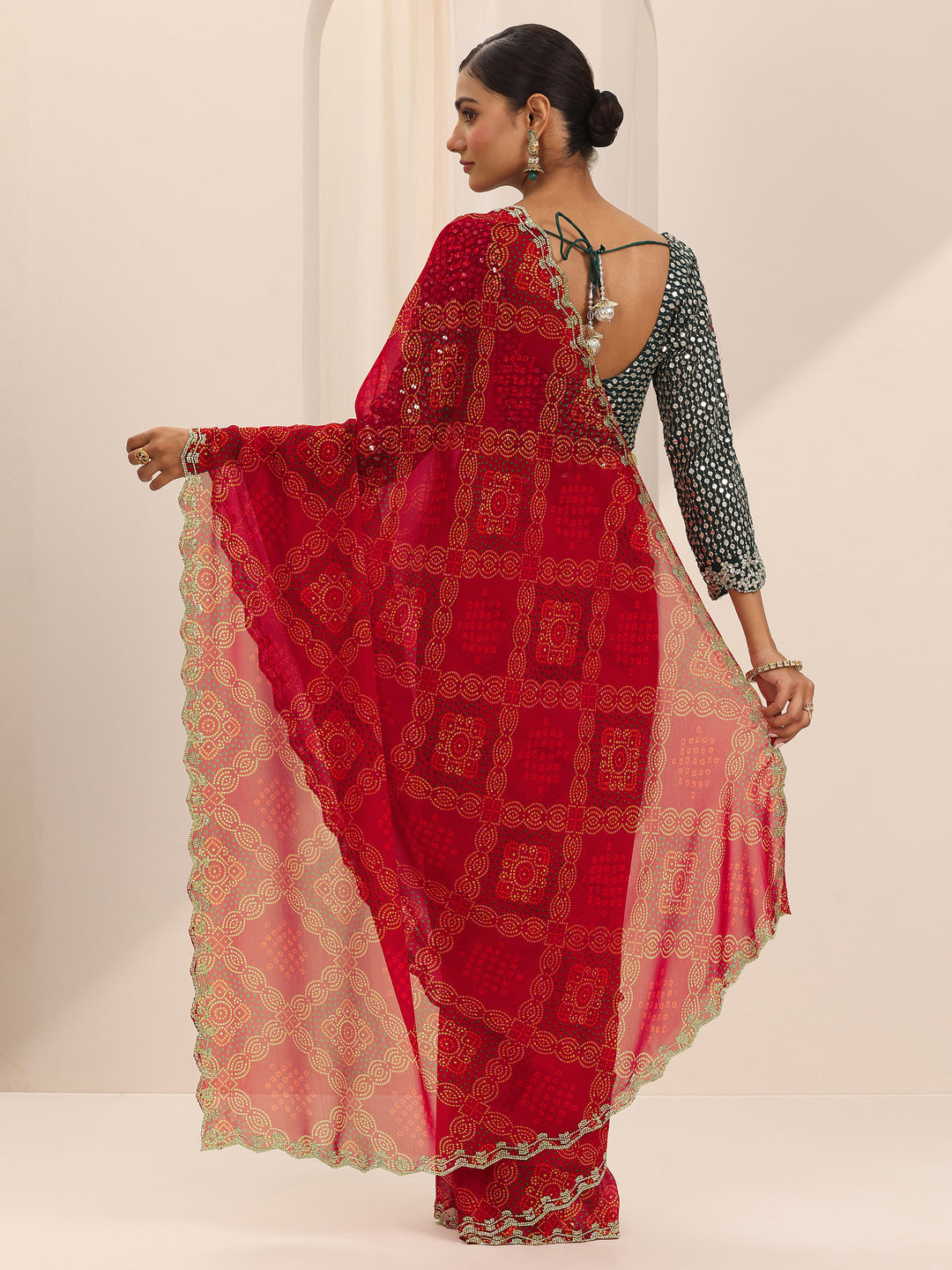  Red Printed Georgette Saree With Unstitched Blouse Piece 