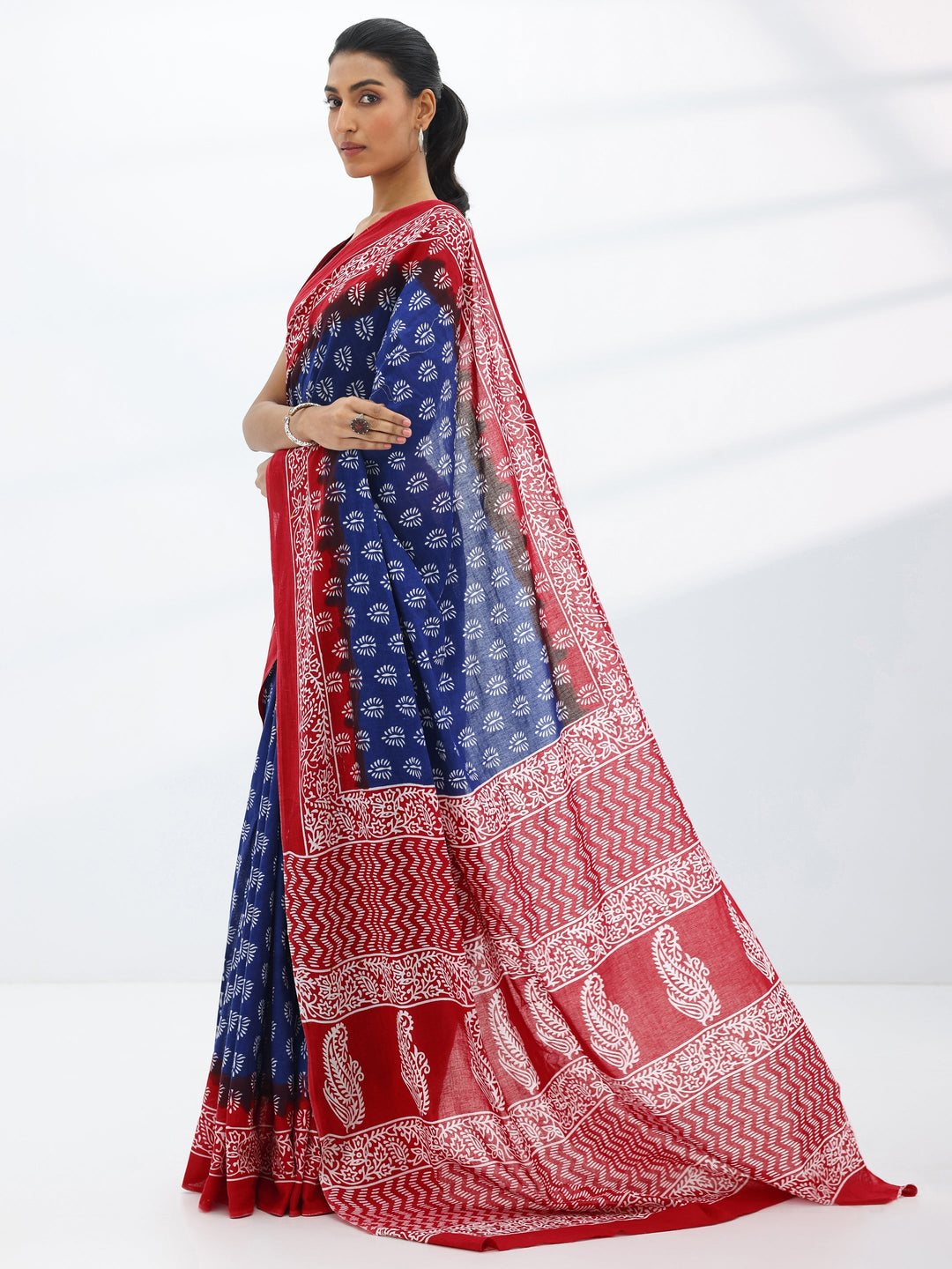  Navy Blue Printed Cotton Saree With Unstitched Blouse Piece 