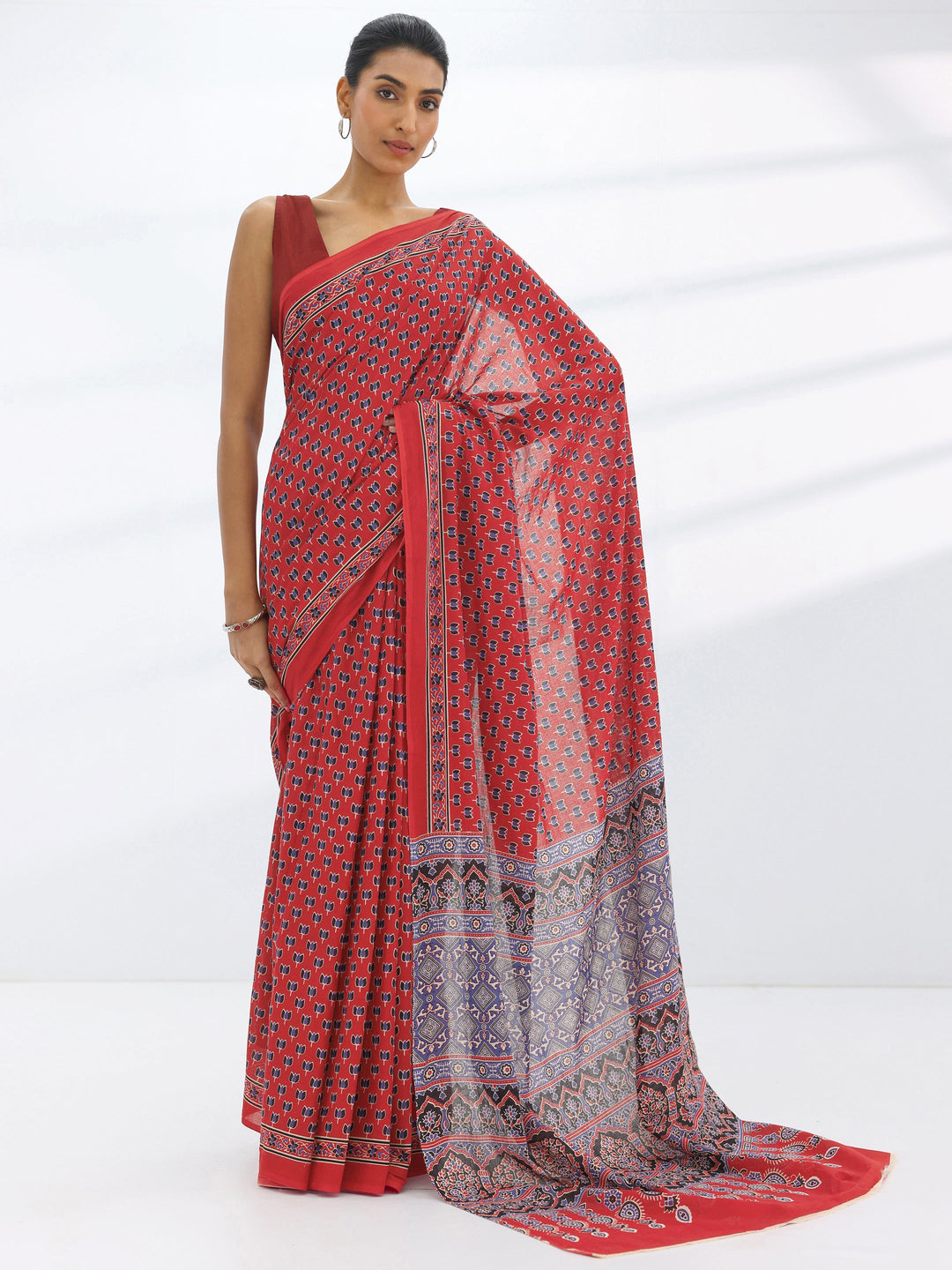  Red Printed Cotton Saree With Unstitched Blouse Piece 