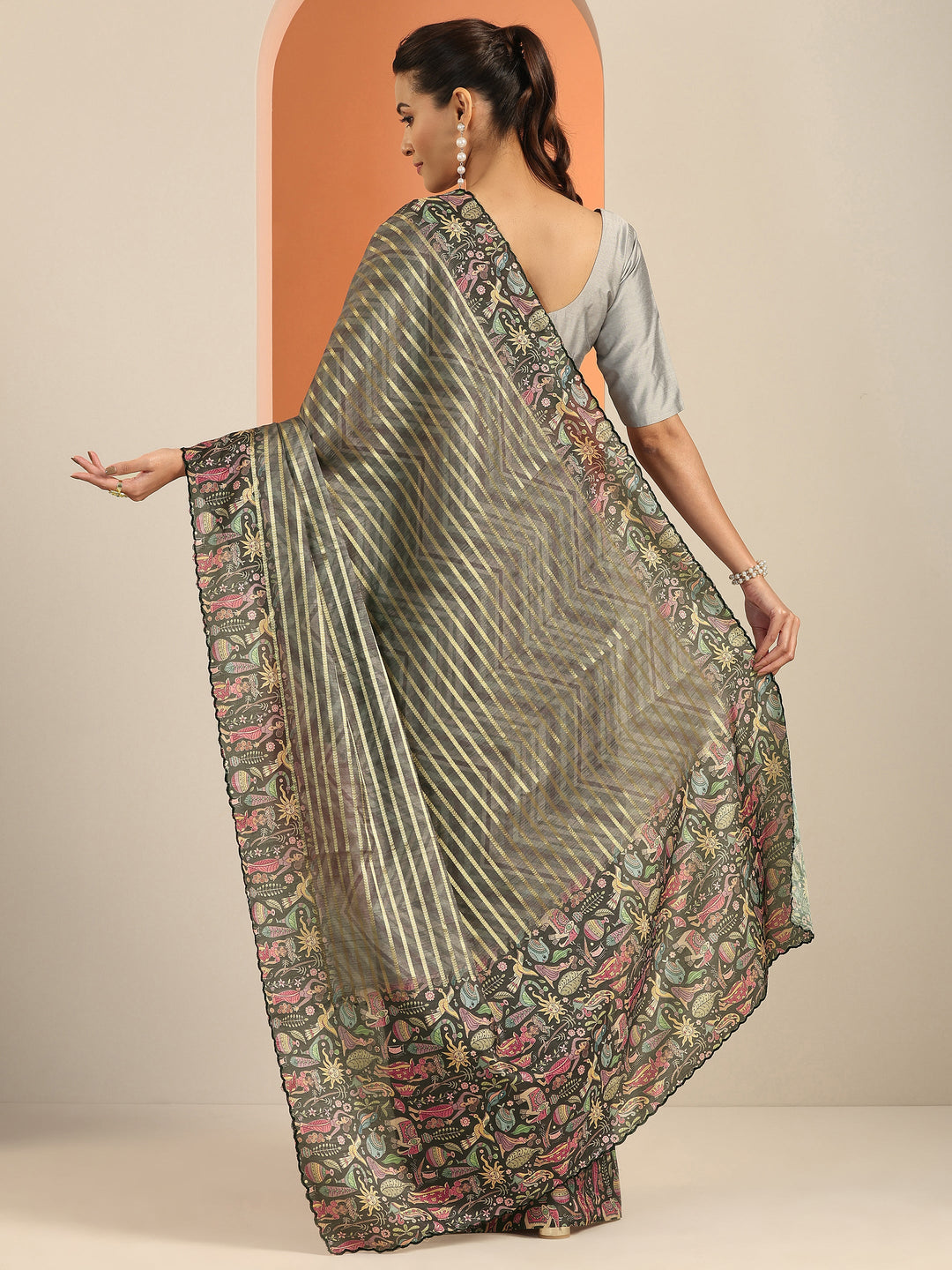  Grey Printed Silk Blend Saree With Unstitched Blouse Piece 