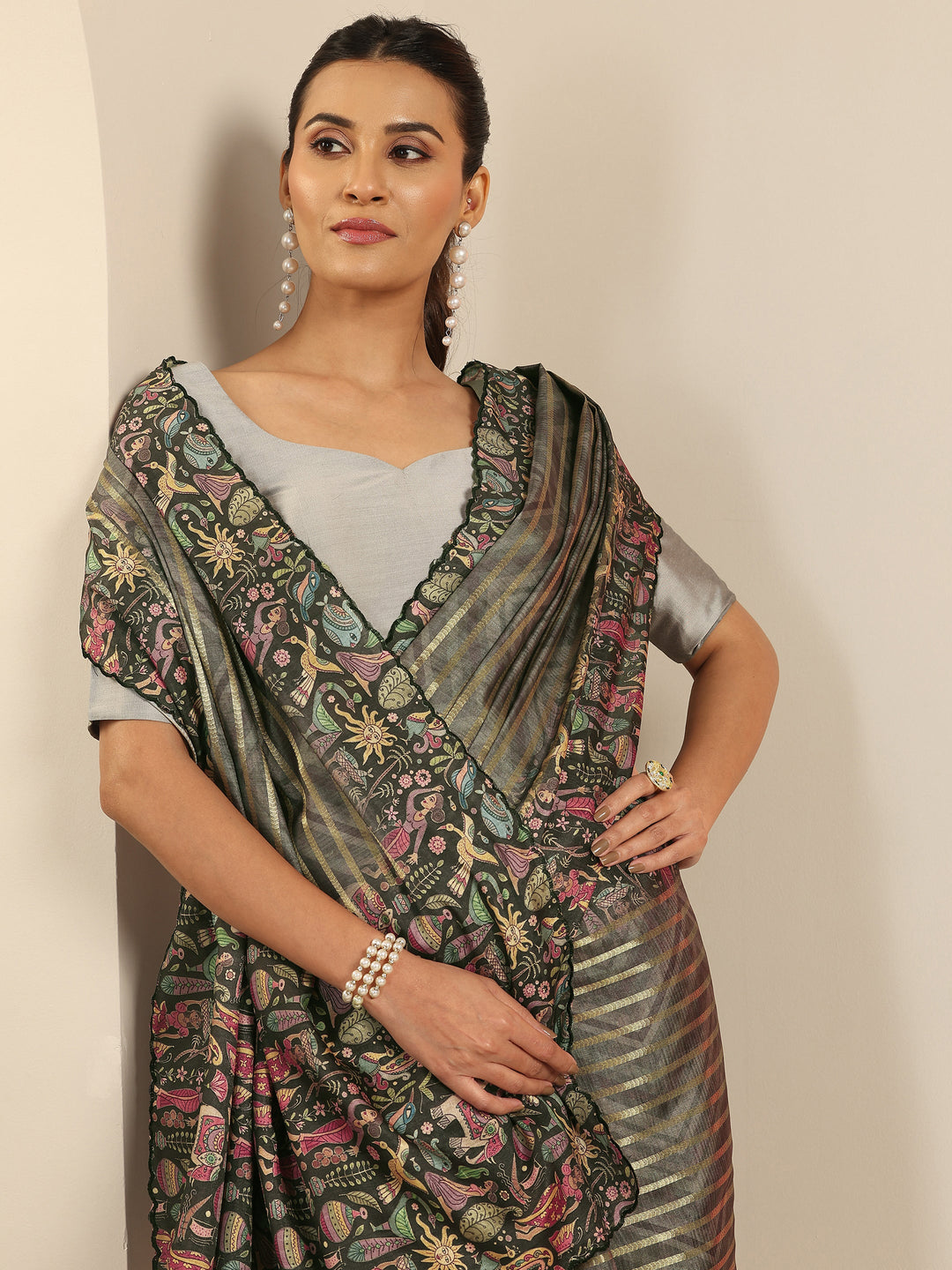  Grey Printed Silk Blend Saree With Unstitched Blouse Piece 