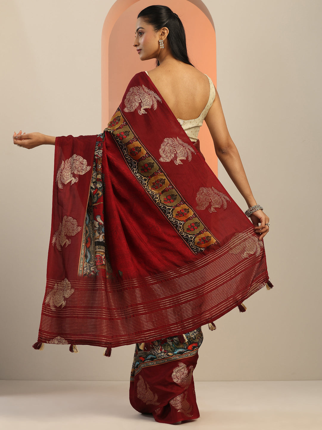  Red Printed Silk Blend Saree With Unstitched Blouse Piece 