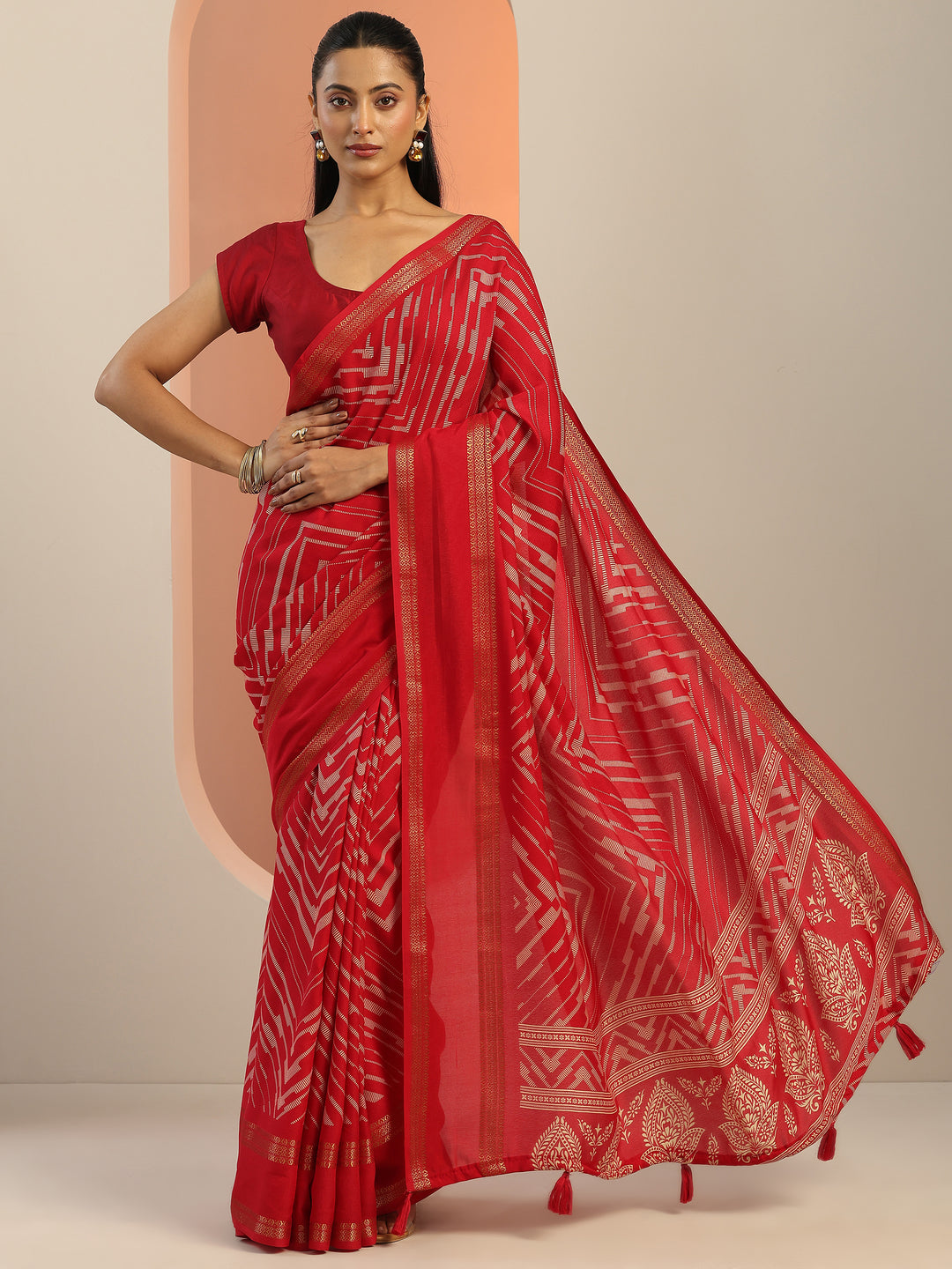  Red Printed Georgette Saree With Unstitched Blouse Piece 