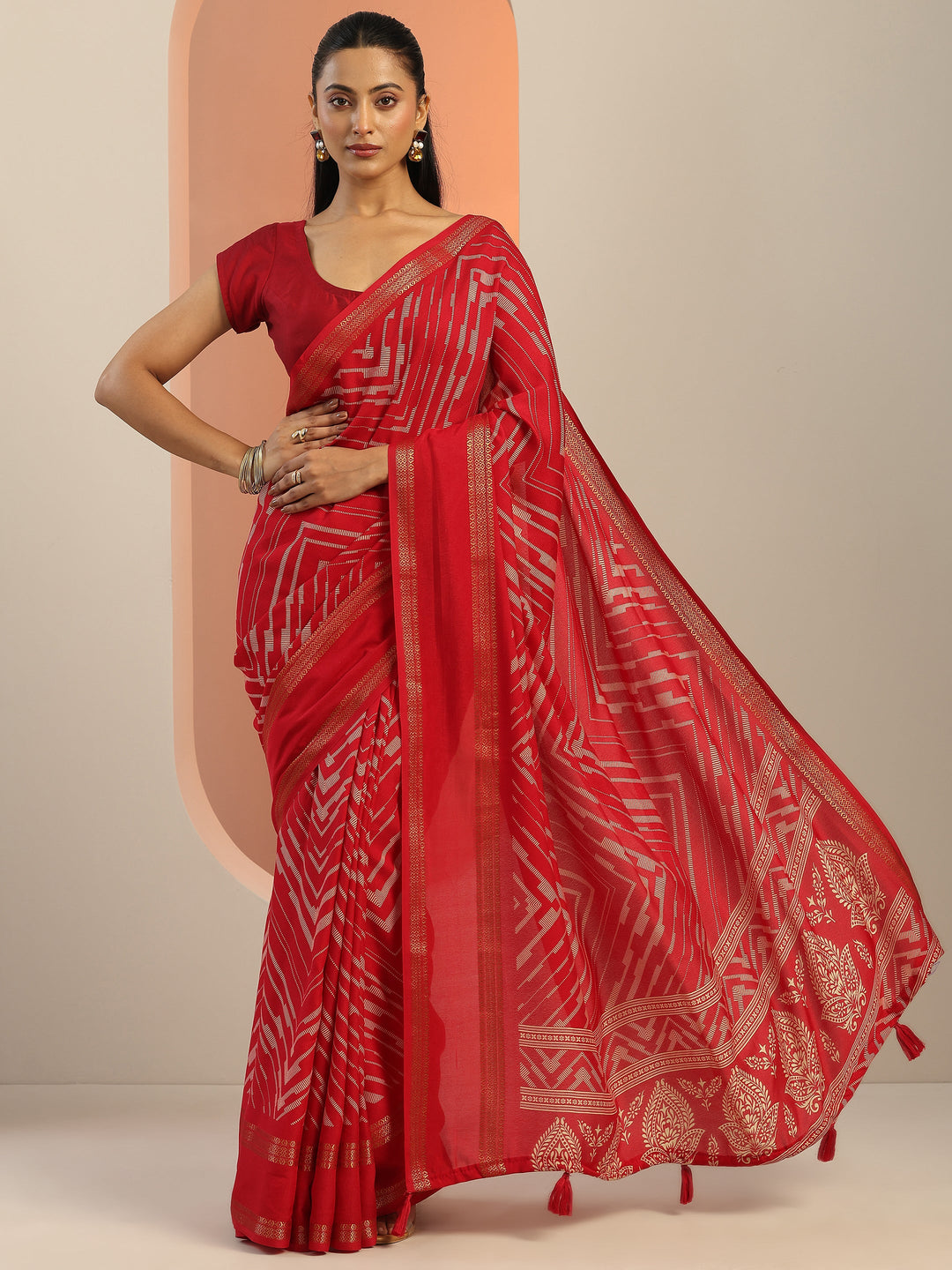  Red Printed Georgette Saree With Unstitched Blouse Piece 