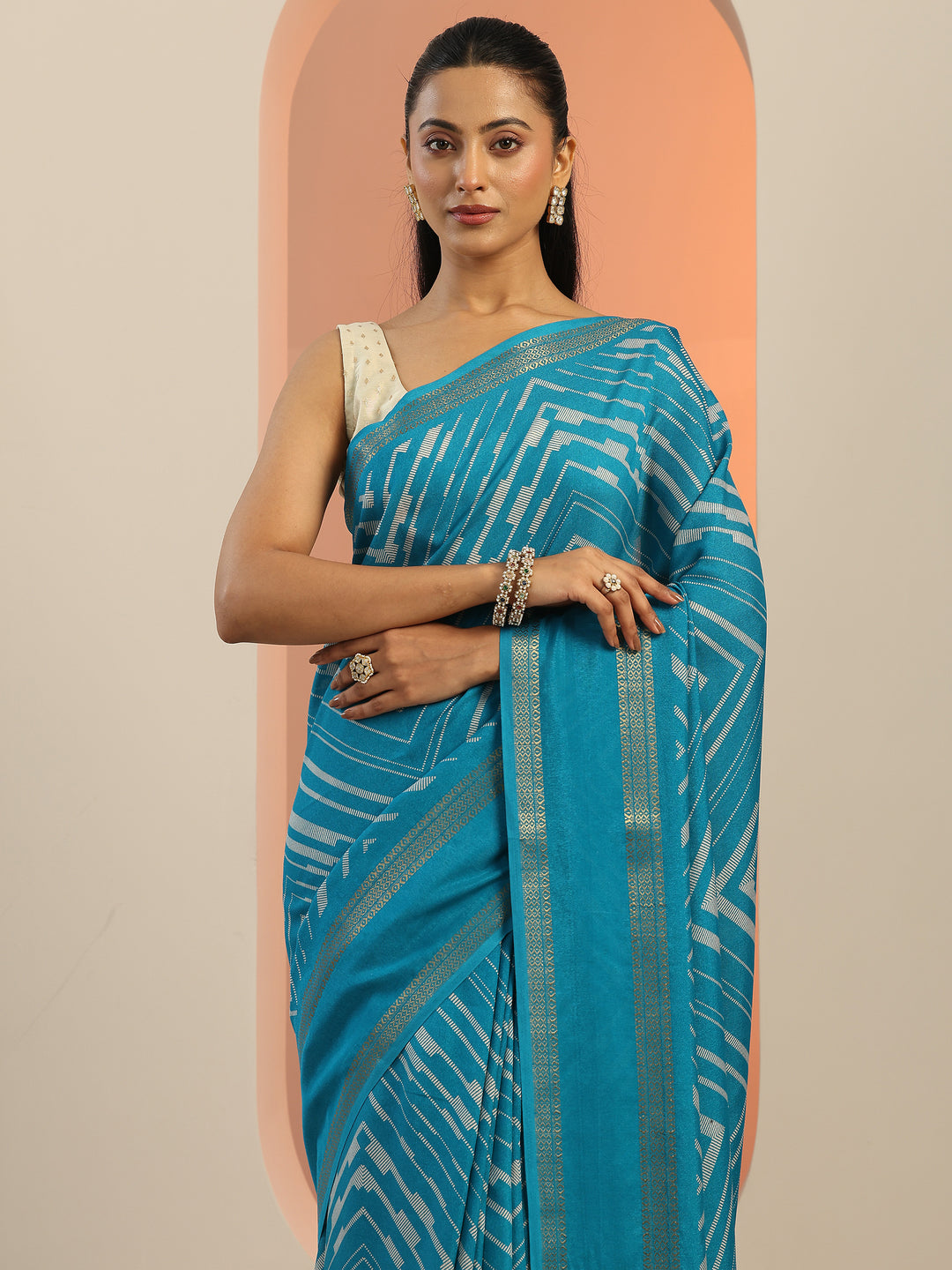  Teal Printed Georgette Saree With Unstitched Blouse Piece 