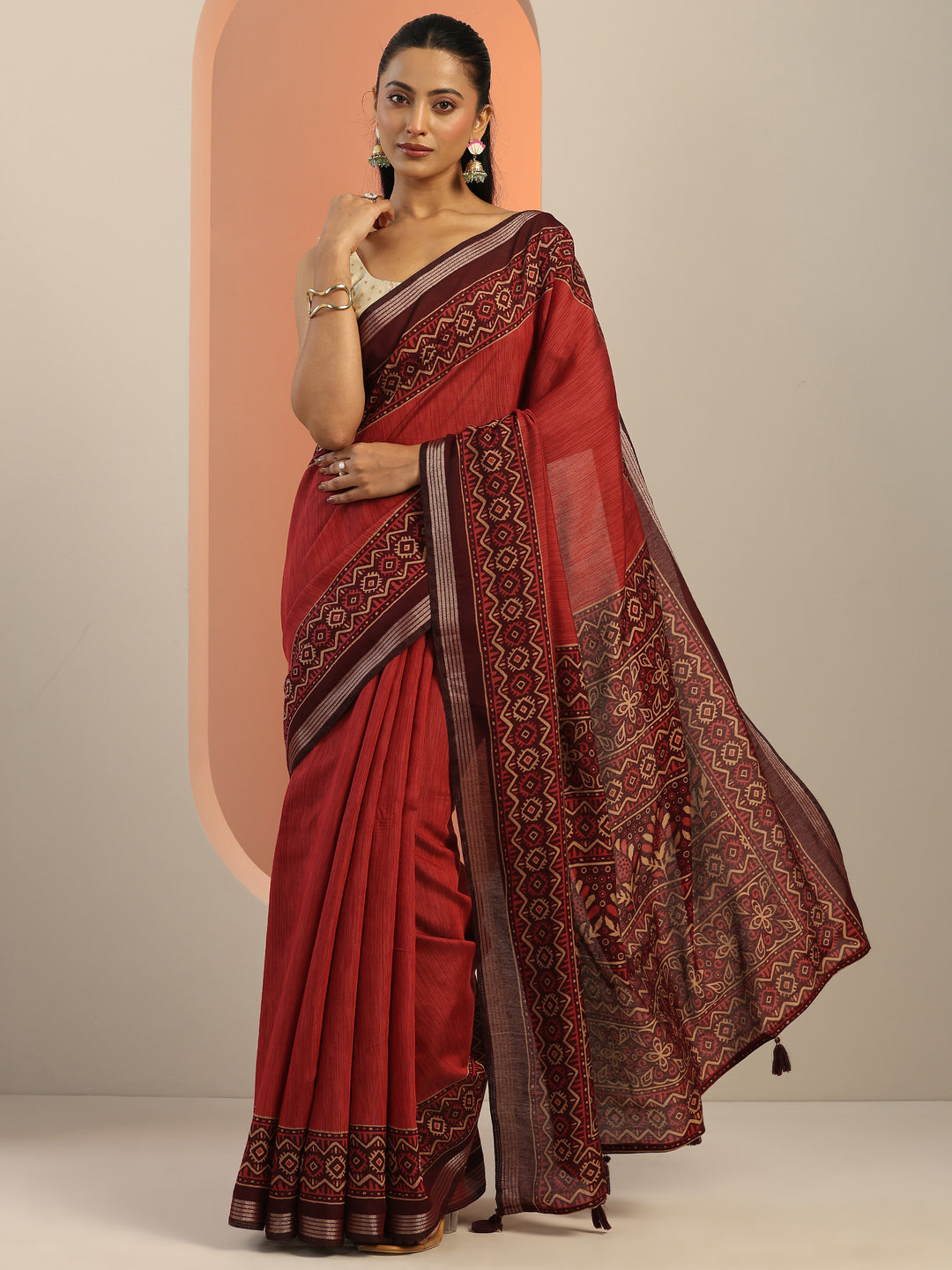  Red Solid Silk Blend Saree With Unstitched Blouse Piece 