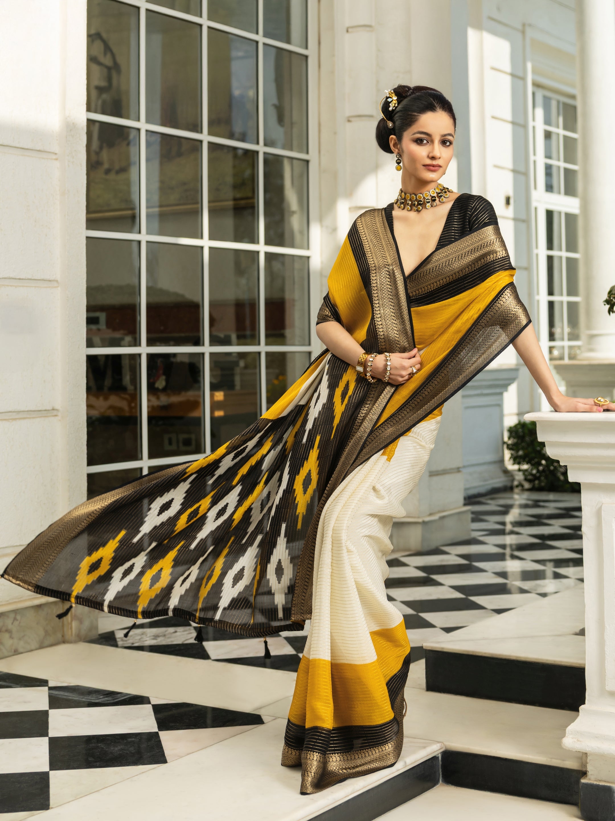 libas Off white Solid Silk Blend Saree With Unstitched Blouse Piece-picture-48