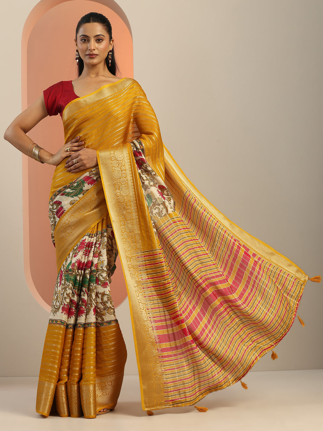  Multi Printed Silk Blend Saree With Unstitched Blouse Piece 