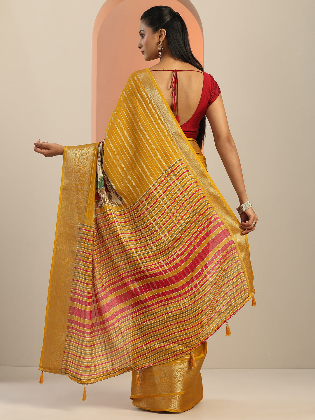  Multi Printed Silk Blend Saree With Unstitched Blouse Piece 