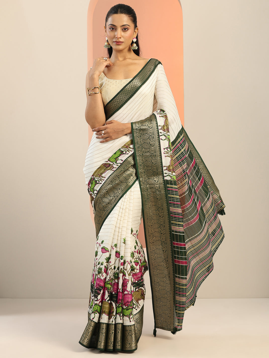  Off White Printed Silk Blend Saree With Unstitched Blouse Piece 