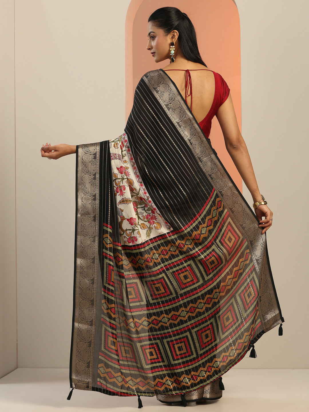  Multi Printed Crepe Saree With Unstitched Blouse Piece 