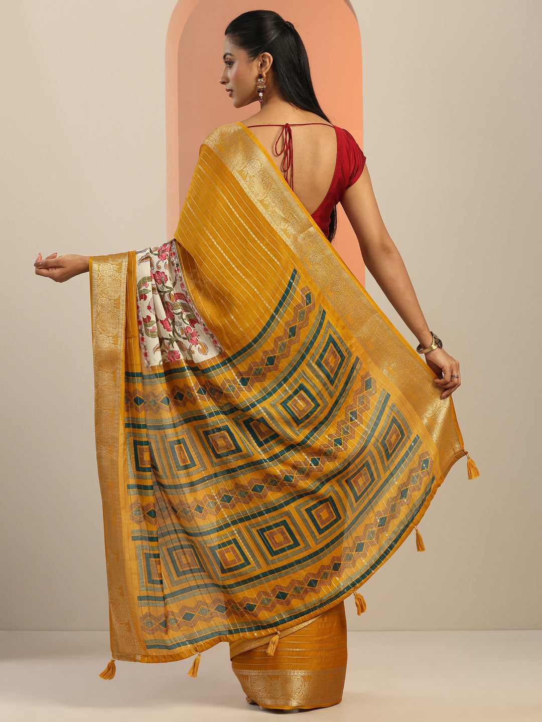  Multi Printed Crepe Saree With Unstitched Blouse Piece 