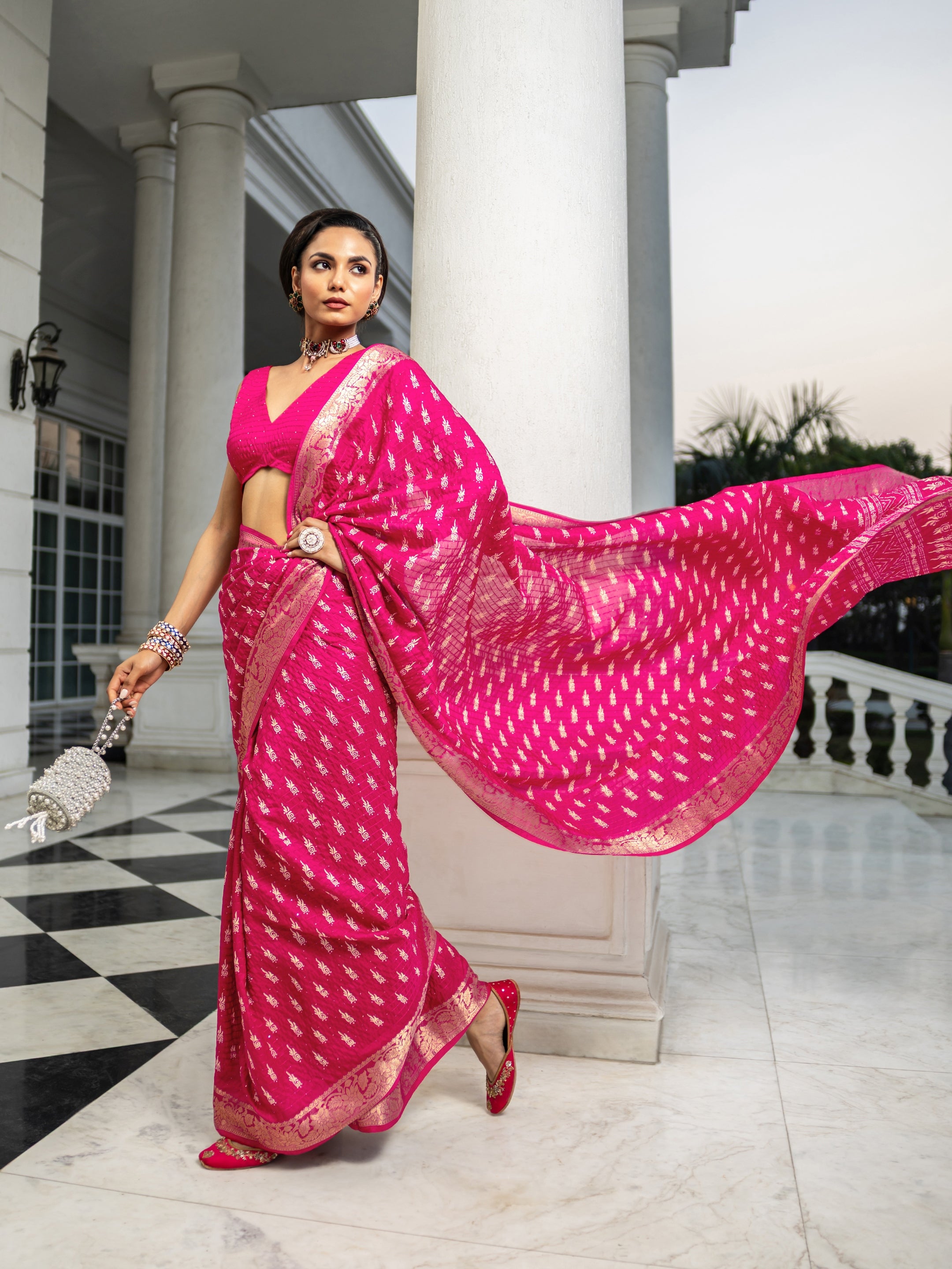 Pink Printed Silk Blend Saree With Unstitched Blouse Piece-image-4