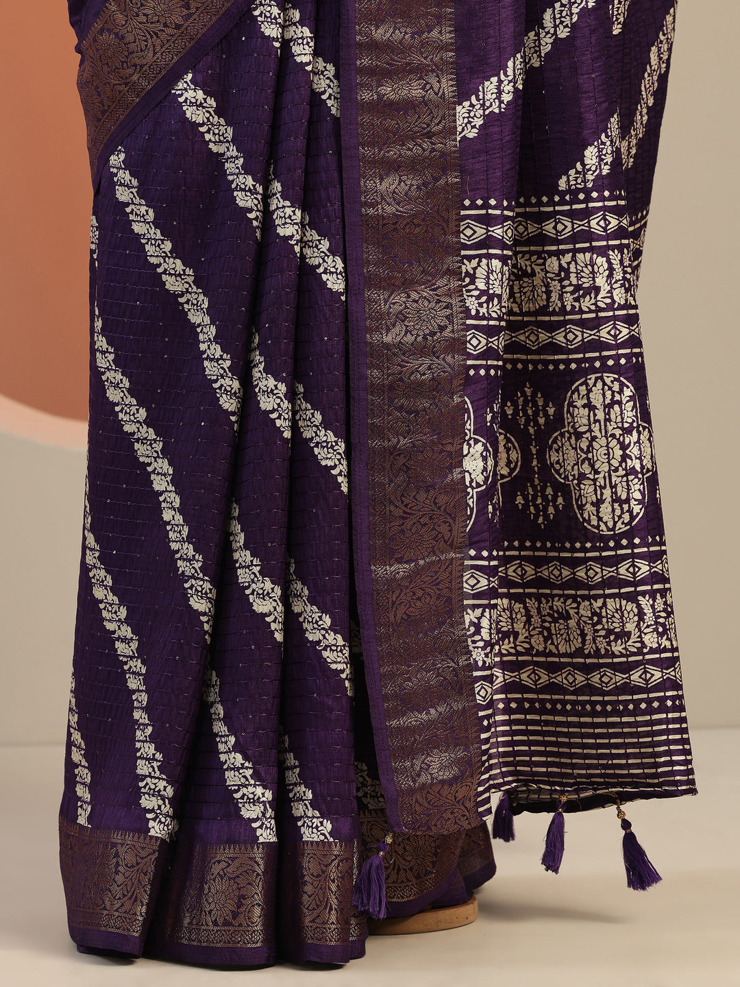  Purple Printed Silk Blend Saree With Unstitched Blouse Piece 