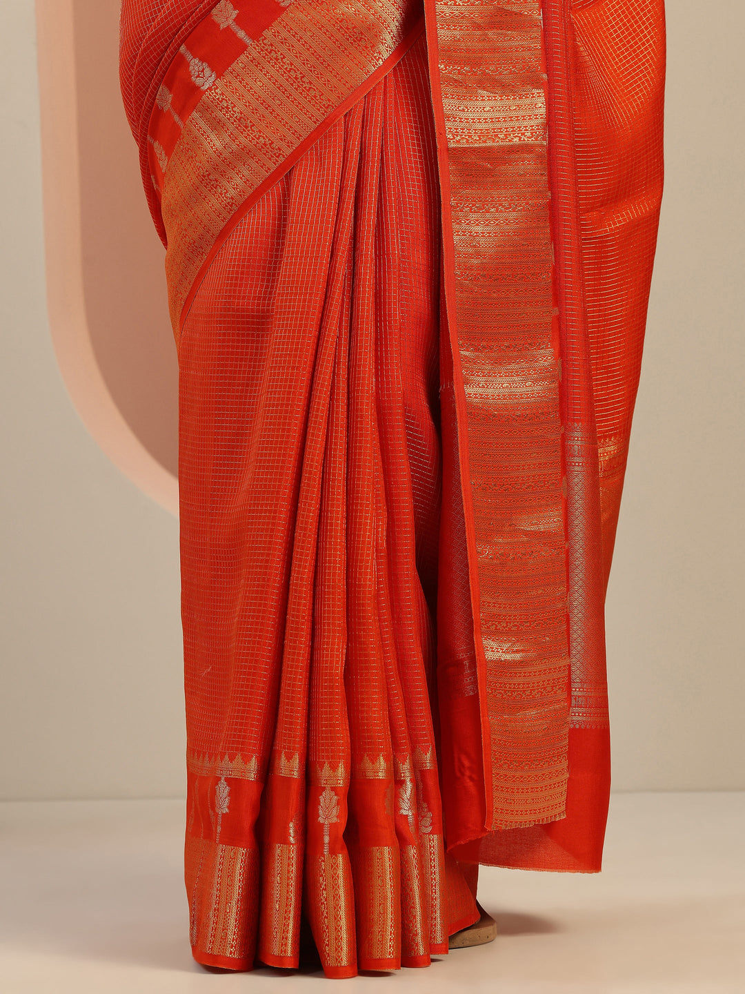  Orange Embellished Silk Blend Saree With Unstitched Blouse Piece 