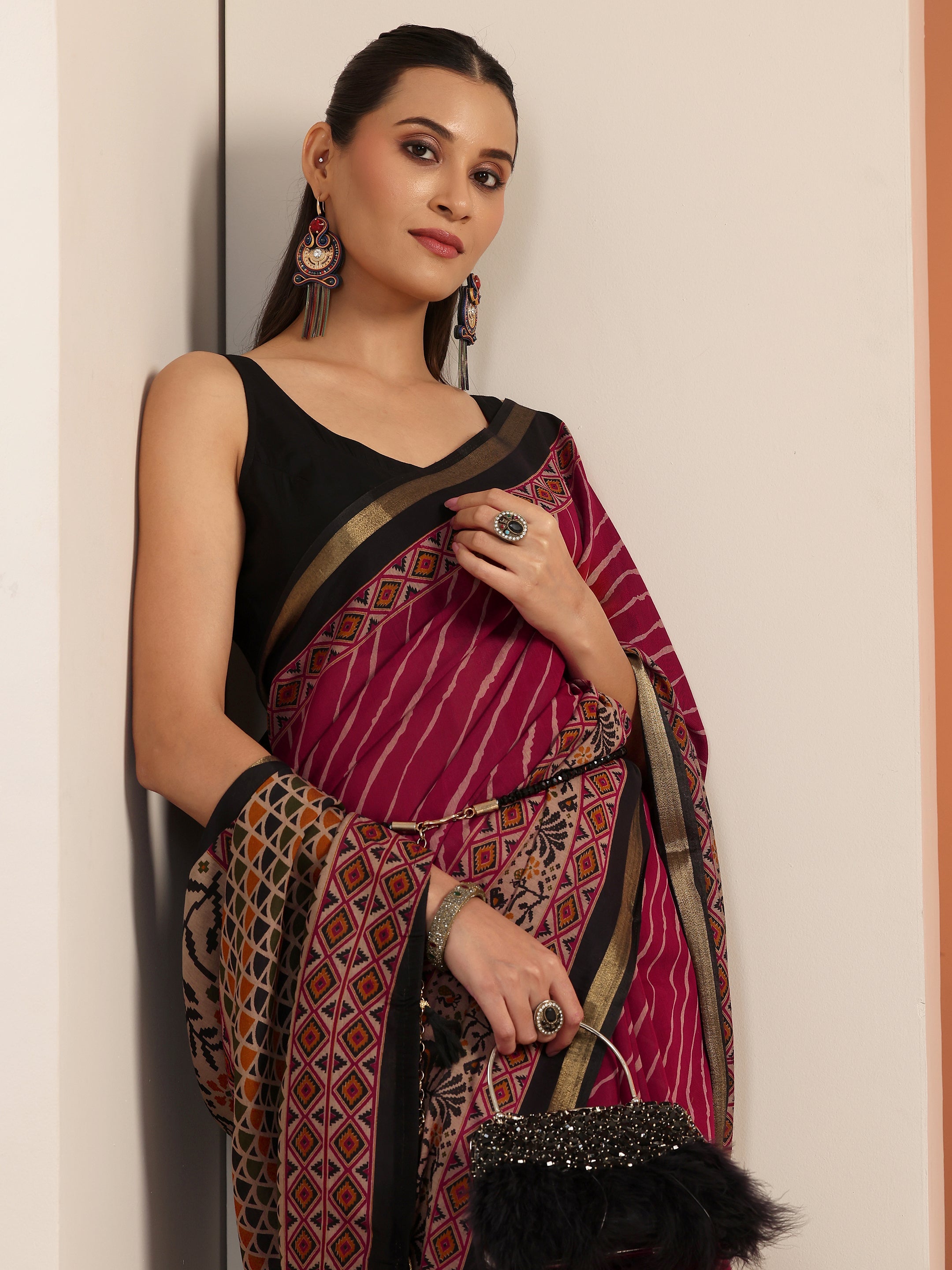 libas Maroon Printed Cotton Blend Saree With Unstitched Blouse Piece-picture-24
