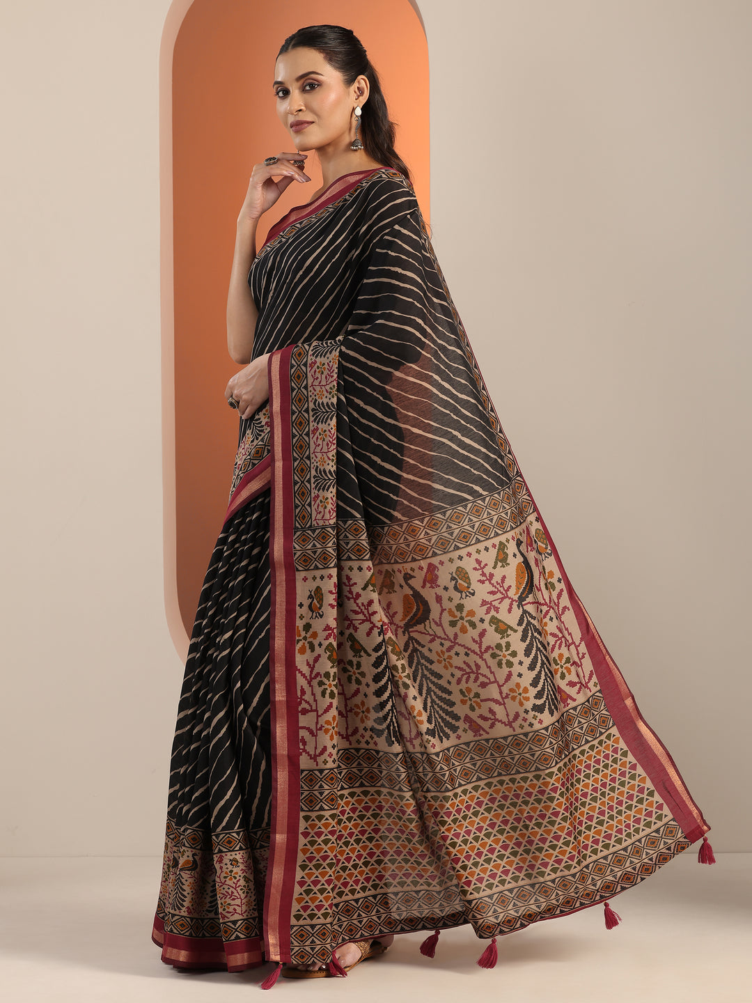  Black Printed Cotton Blend Saree With Unstitched Blouse Piece 