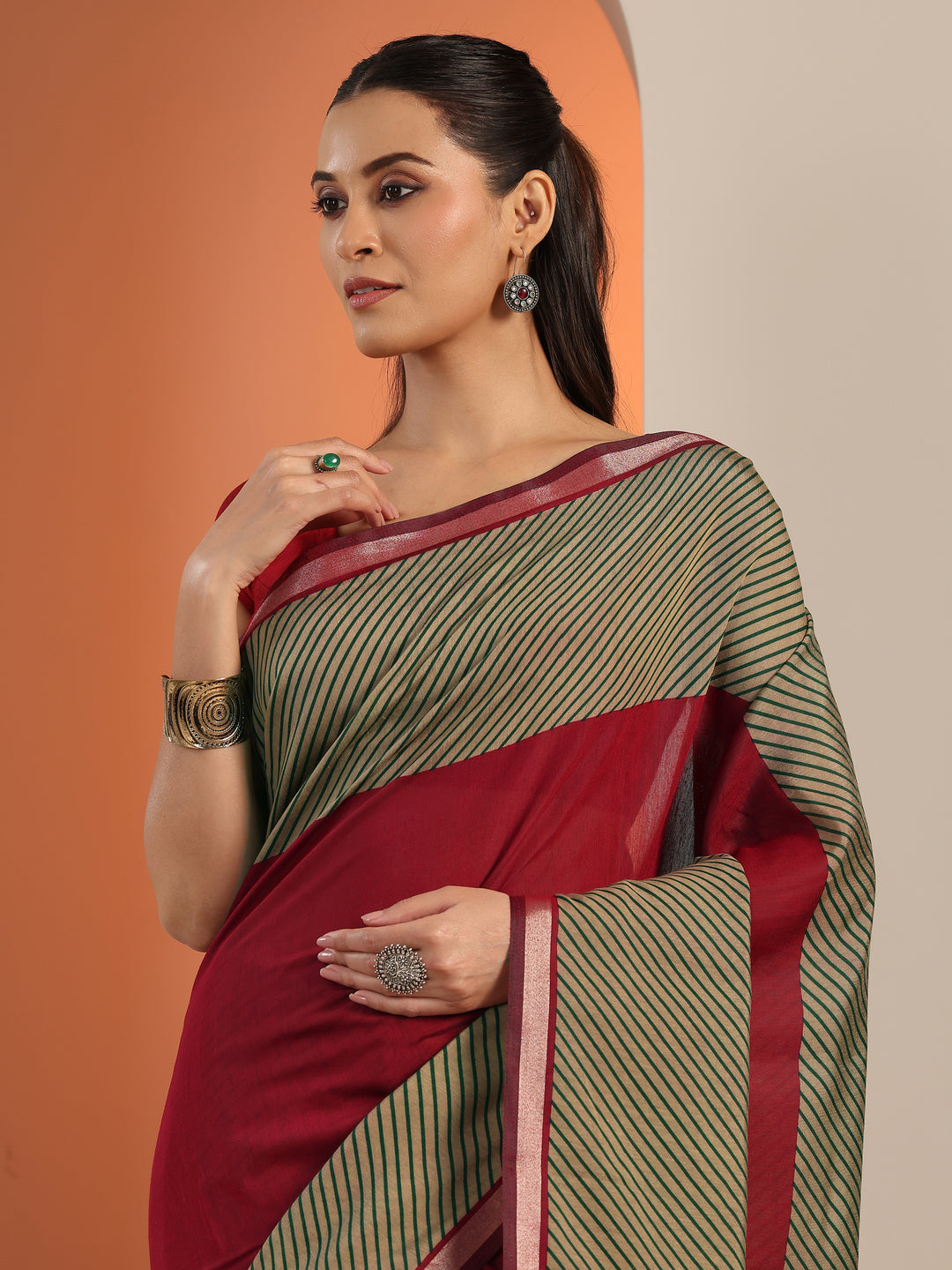  Red Solid Cotton Blend Saree With Unstitched Blouse Piece 