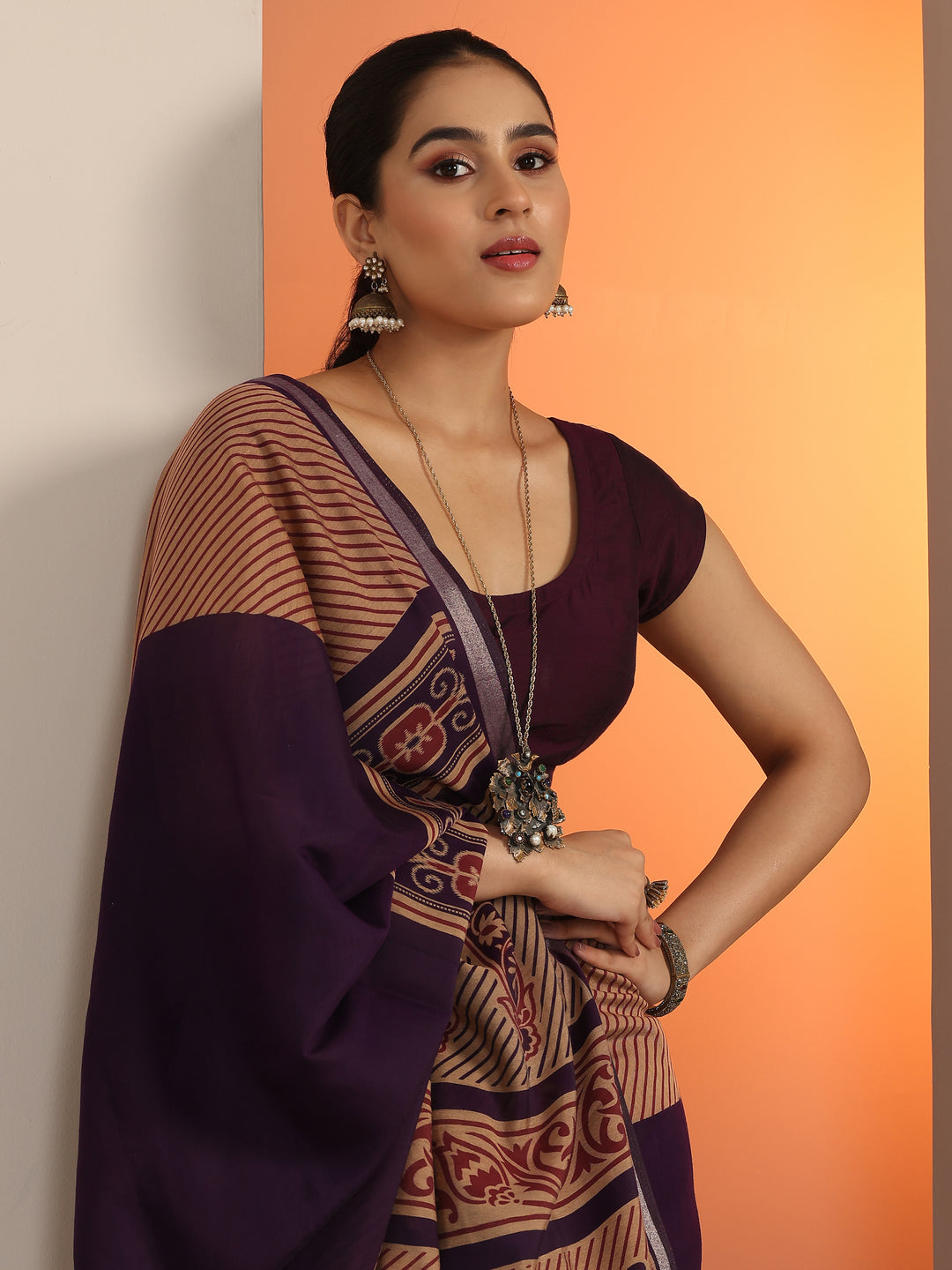 Purple Solid Cotton Blend Saree With Unstitched Blouse Piece
