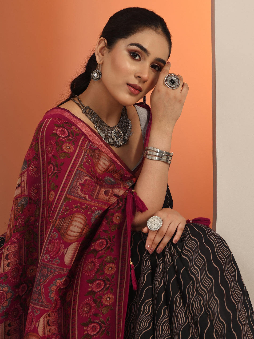  Black Printed Cotton Blend Saree With Unstitched Blouse Piece 