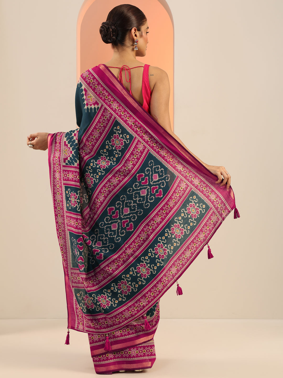  Teal Solid Cotton Saree With Unstitched Blouse Piece 