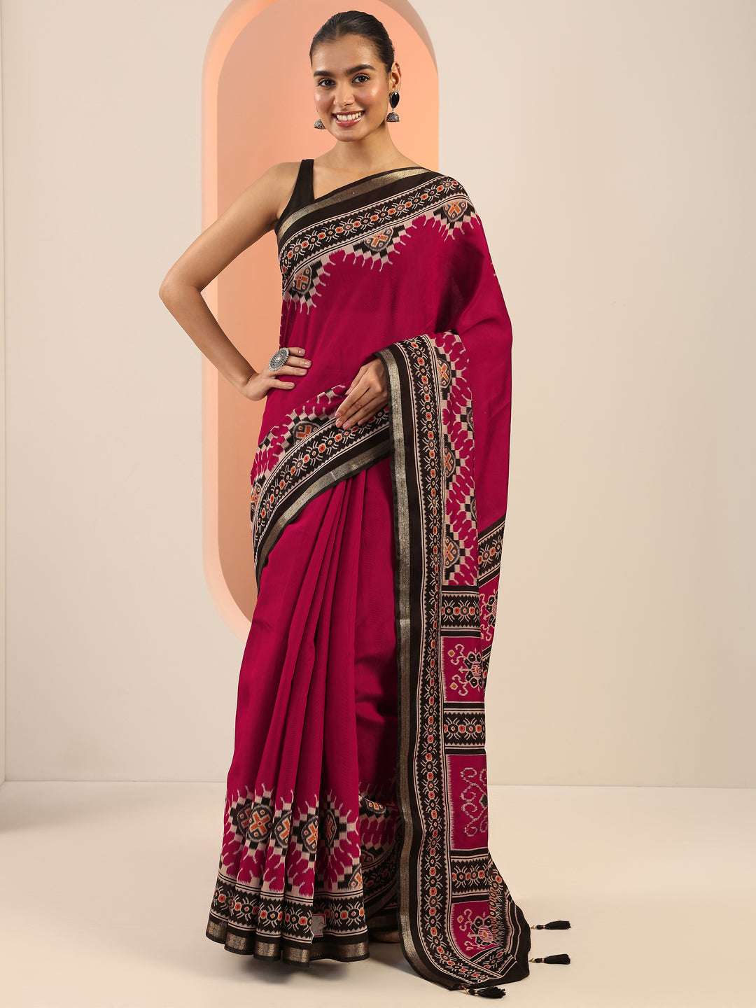  Maroon Solid Cotton Saree With Unstitched Blouse Piece 