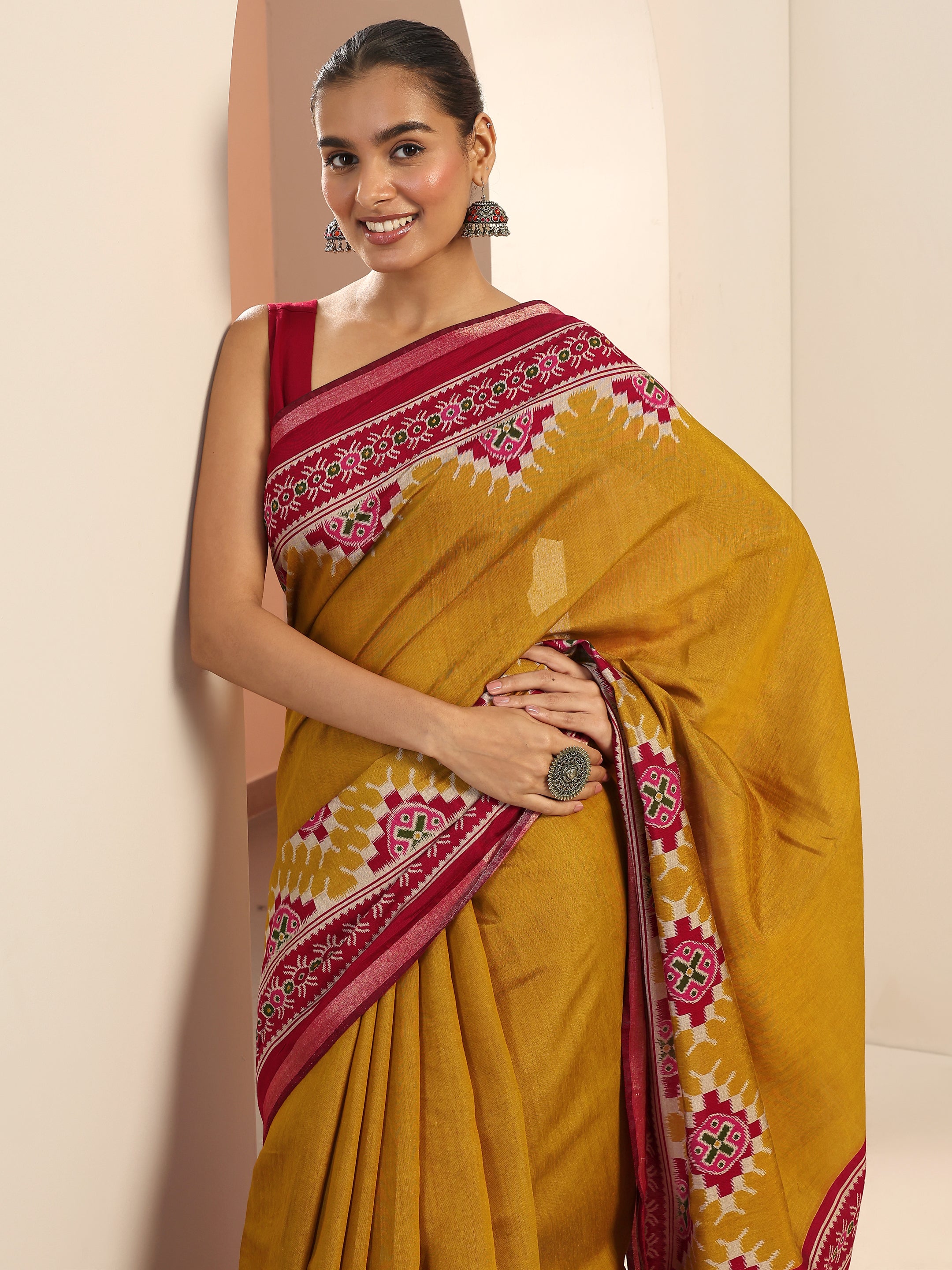 libas Mustard Solid Cotton Saree With Unstitched Blouse Piece-picture-12