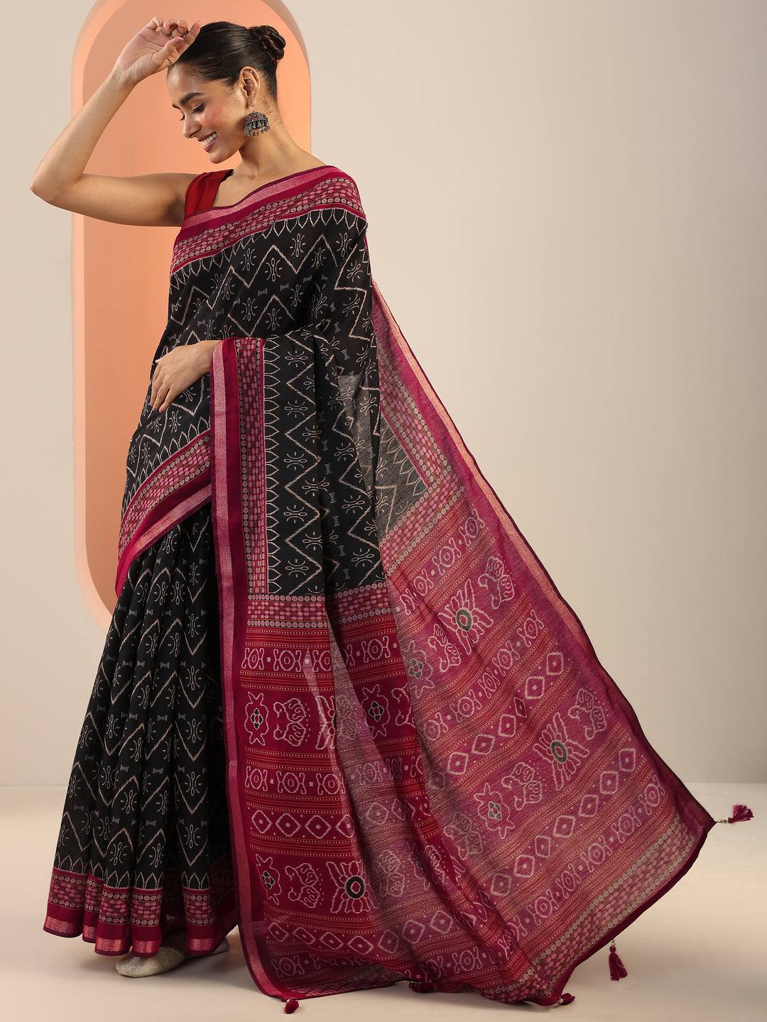  Black Printed Cotton Saree With Unstitched Blouse Piece 