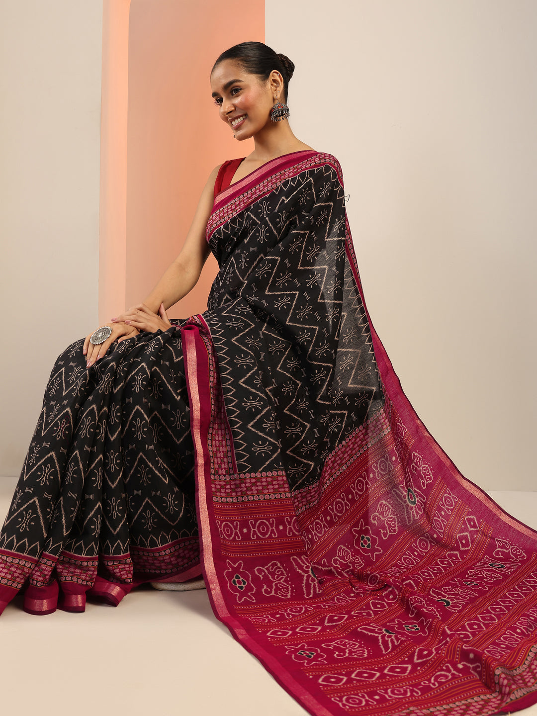  Black Printed Cotton Saree With Unstitched Blouse Piece 