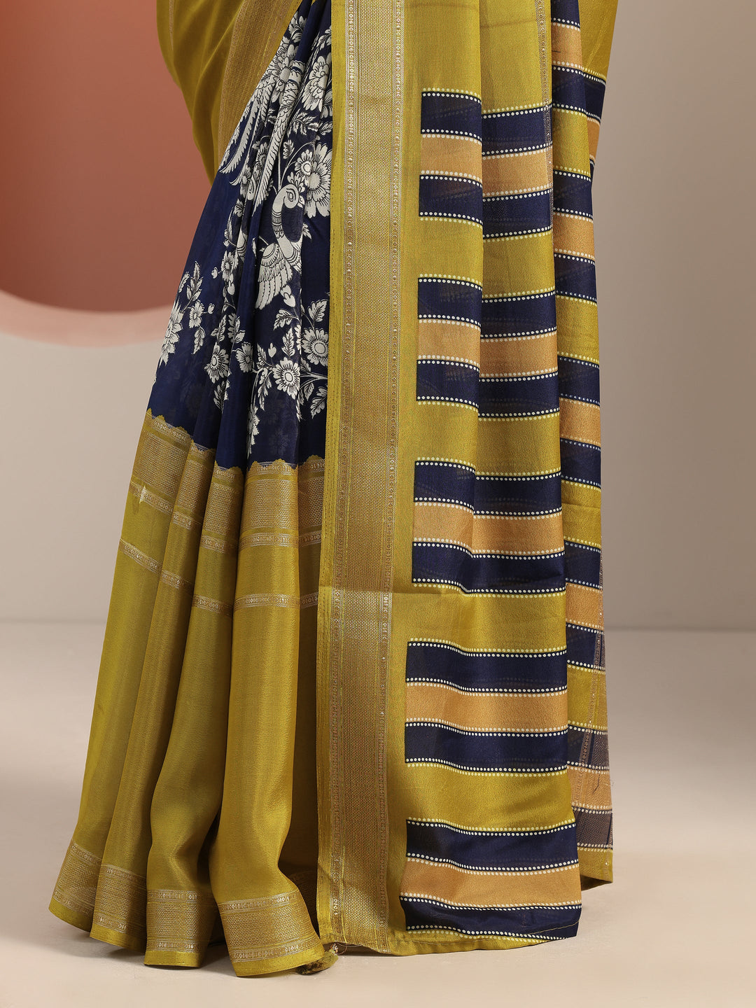  Navy Blue Printed Crepe Saree With Unstitched Blouse Piece 