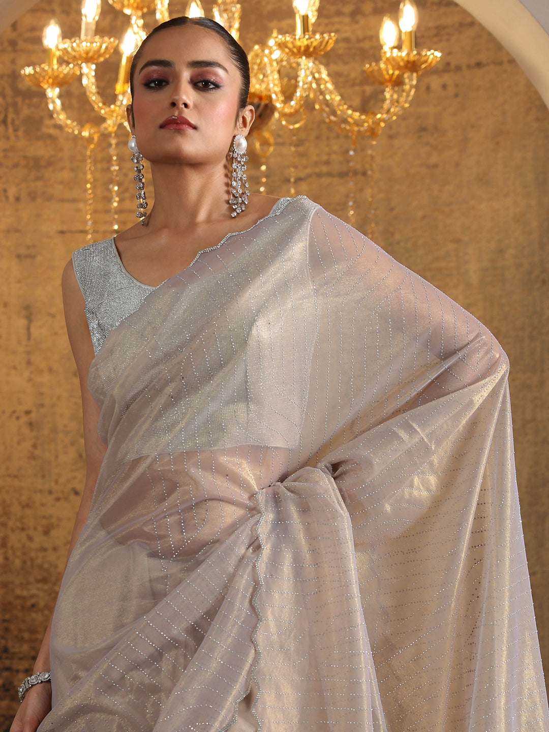  Mauve Embellished Organza Saree With Unstitched Blouse Piece 